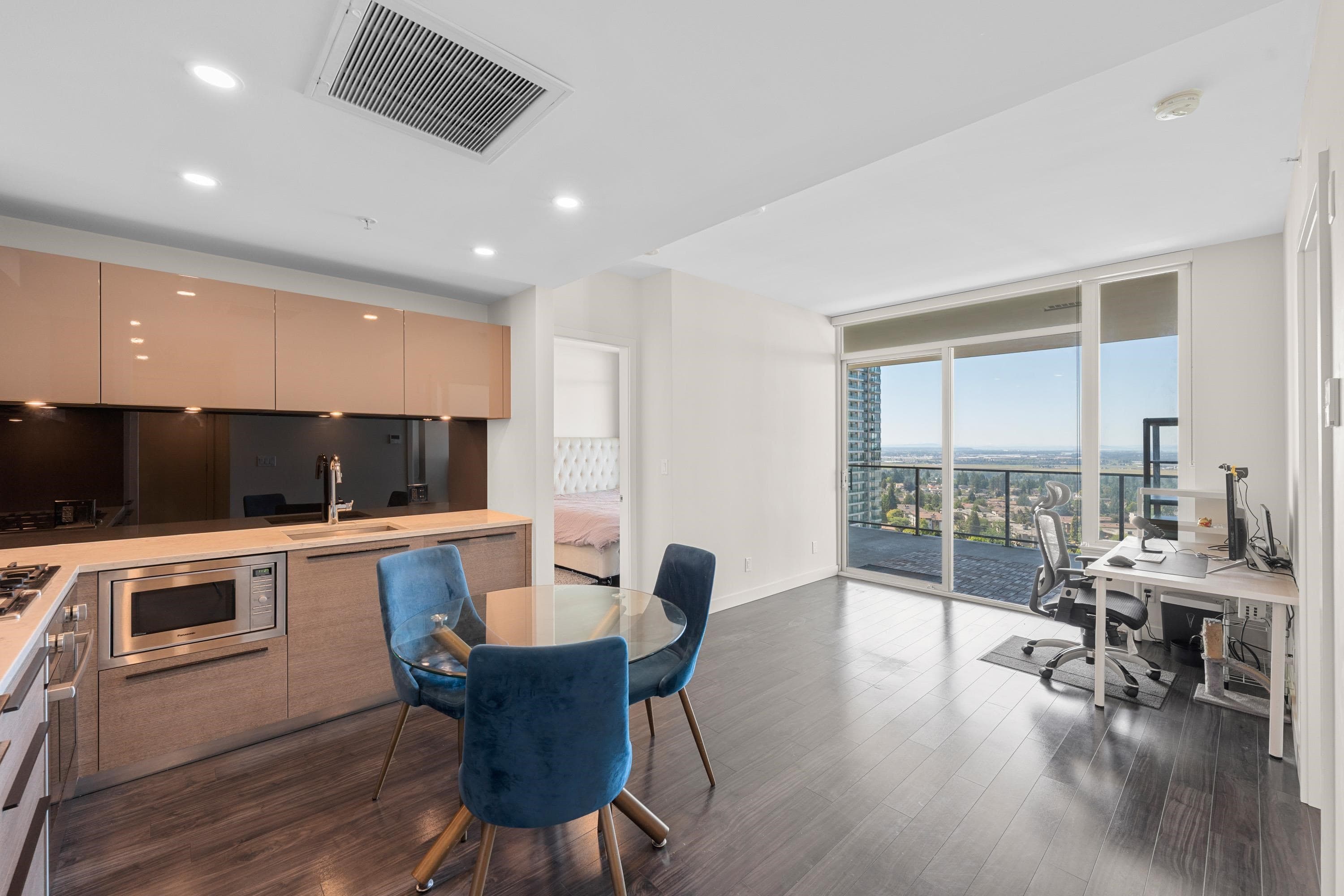 1705 - 6383 Mckay Avenue, Burnaby, V5H 0H8 — photo 3