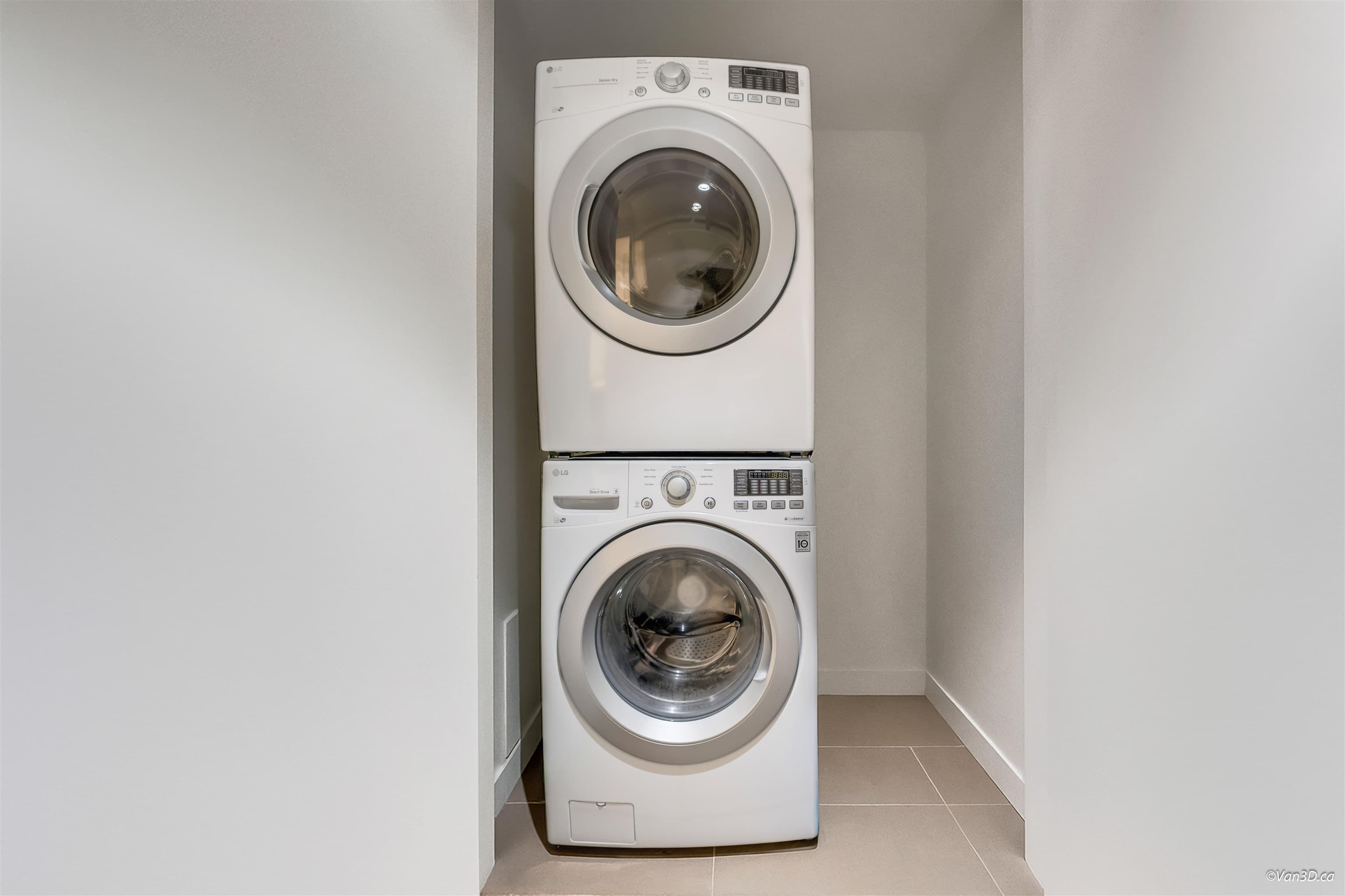 209 - 9060 University Crescent, Burnaby, V5A 0E1 — photo 4