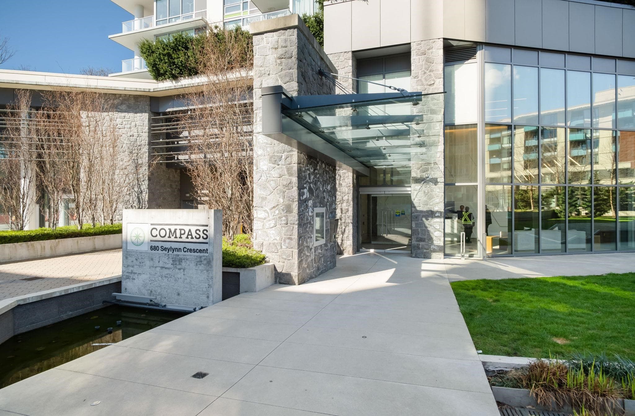 902 - 680 Seylynn Crescent, North Vancouver, V7J 0B5 — photo 2