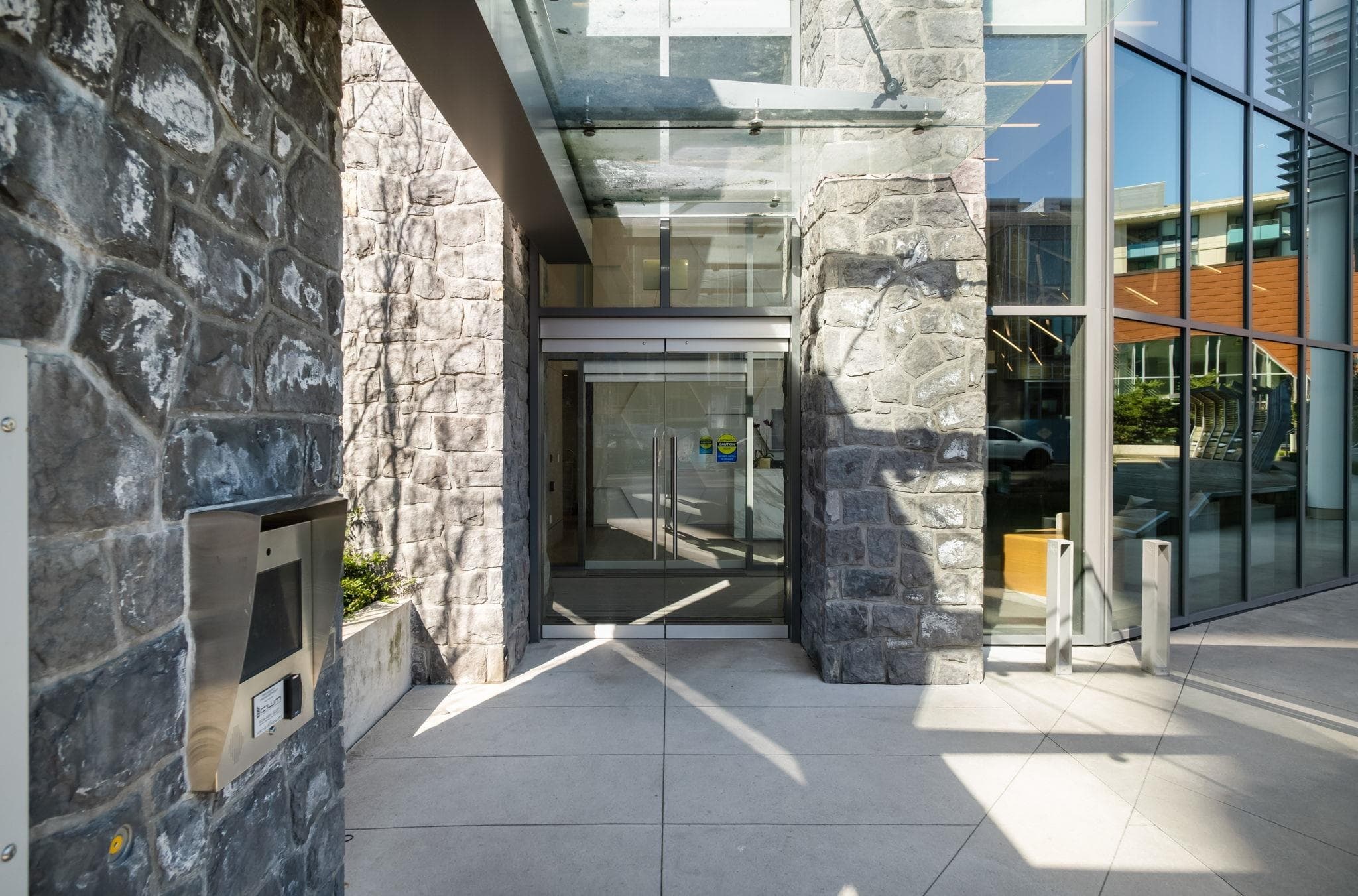 902 - 680 Seylynn Crescent, North Vancouver, V7J 0B5 — photo 3