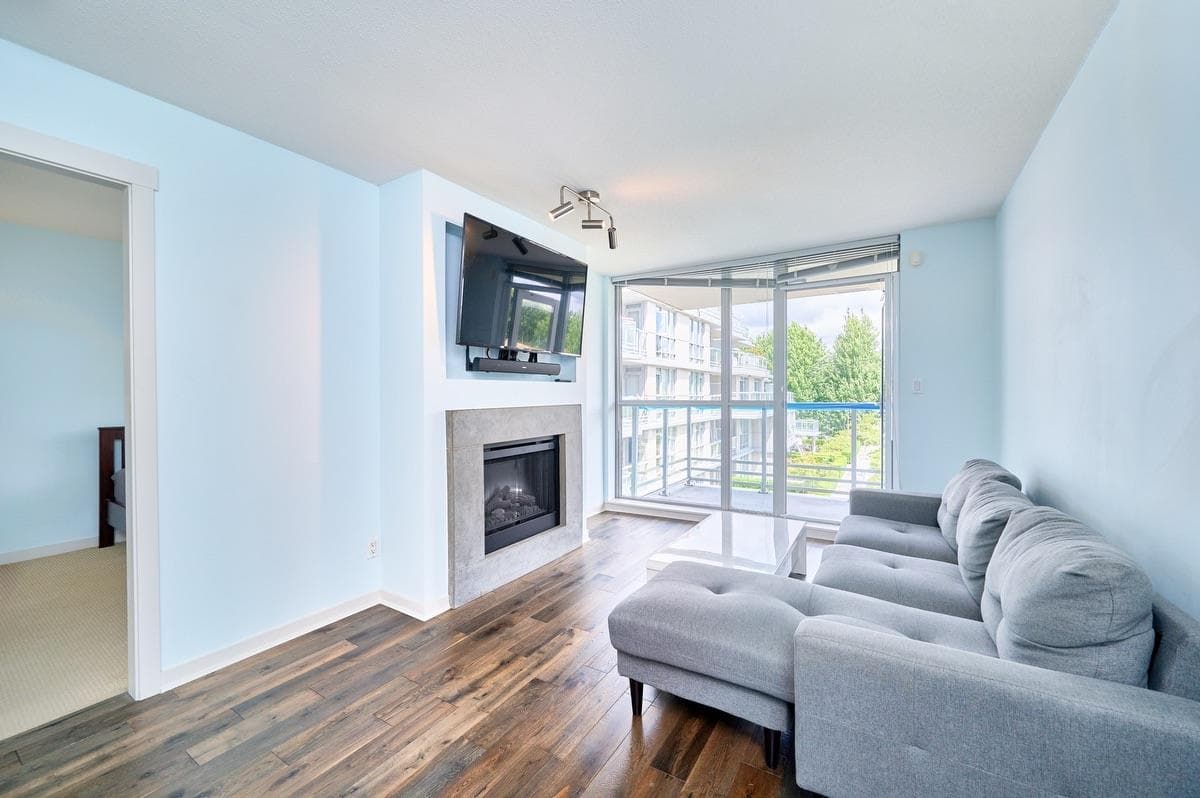 317 - 9371 Hemlock Drive, Richmond, V6Y 4K6 — photo 2
