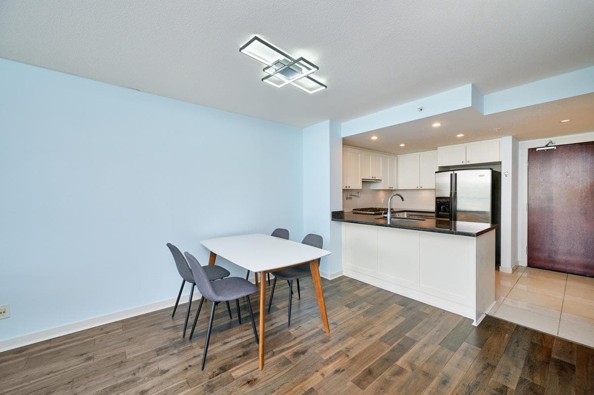 317 - 9371 Hemlock Drive, Richmond, V6Y 4K6 — photo 3