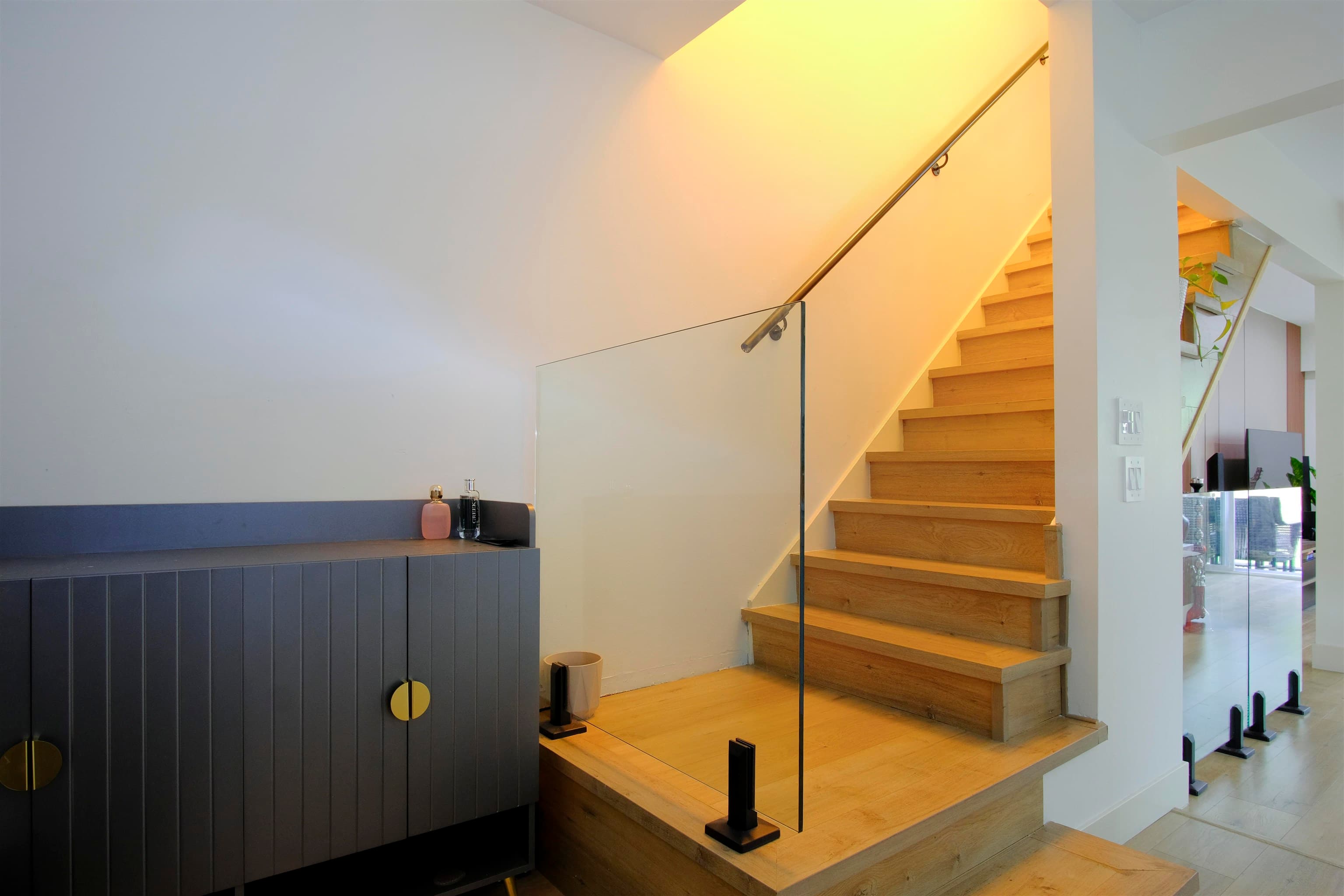 10 - 10736 Guildford Drive, Surrey, V3R 1W6 — photo 4