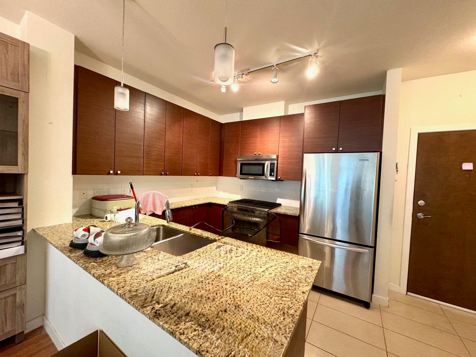 404 - 101 Morrissey Road, Port Moody, V3H 0E5 — photo 2
