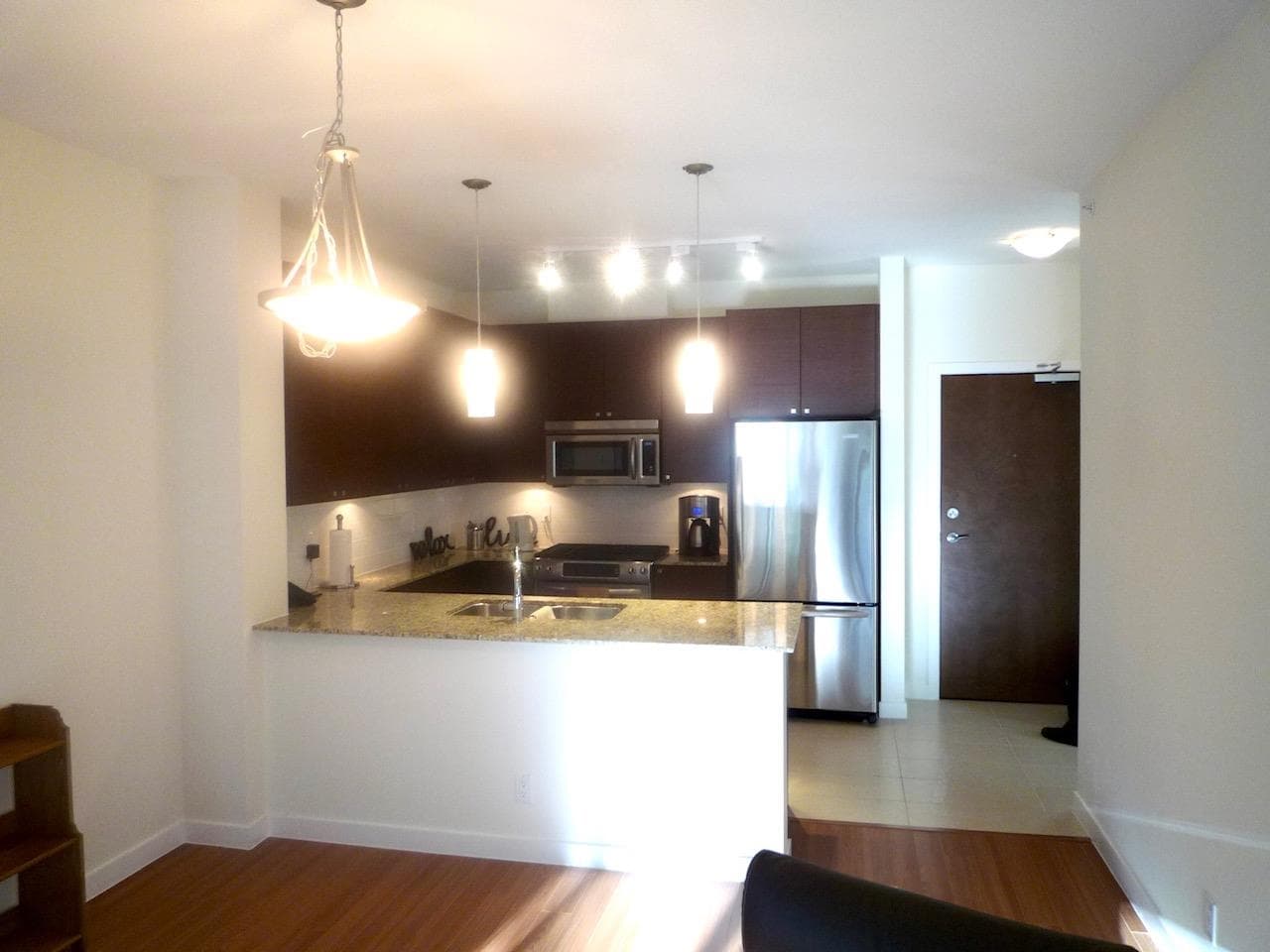 404 - 101 Morrissey Road, Port Moody, V3H 0E5 — photo 3