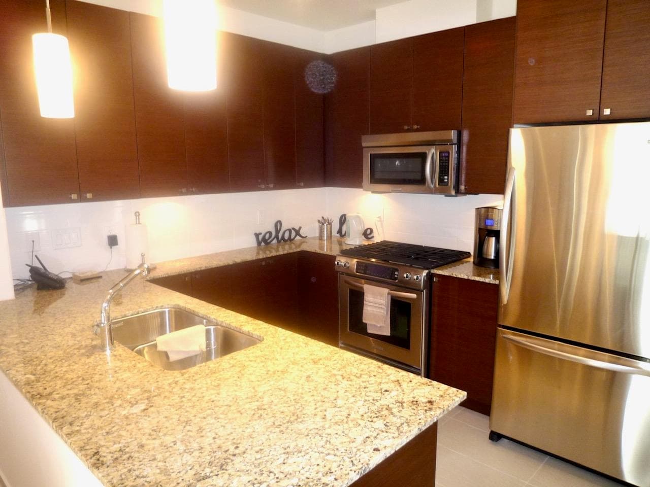 404 - 101 Morrissey Road, Port Moody, V3H 0E5 — photo 1