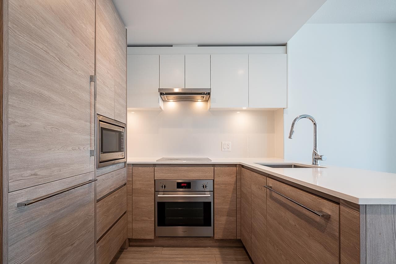 302 - 13615 Fraser Highway, Surrey, V3T 0P7 — photo 4