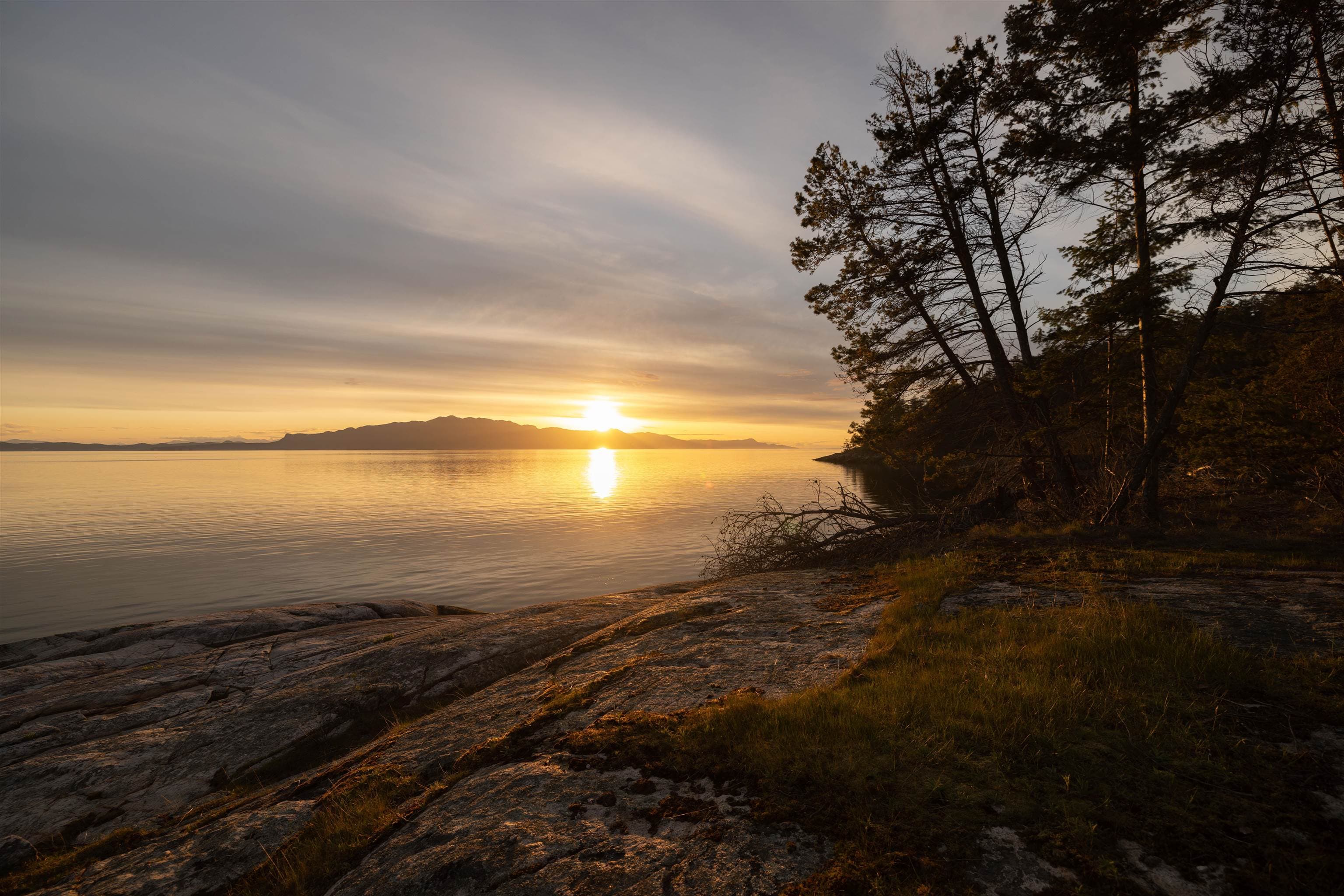 B Turnagain Island, Halfmoon Bay, V7Z 1B7 — photo 2