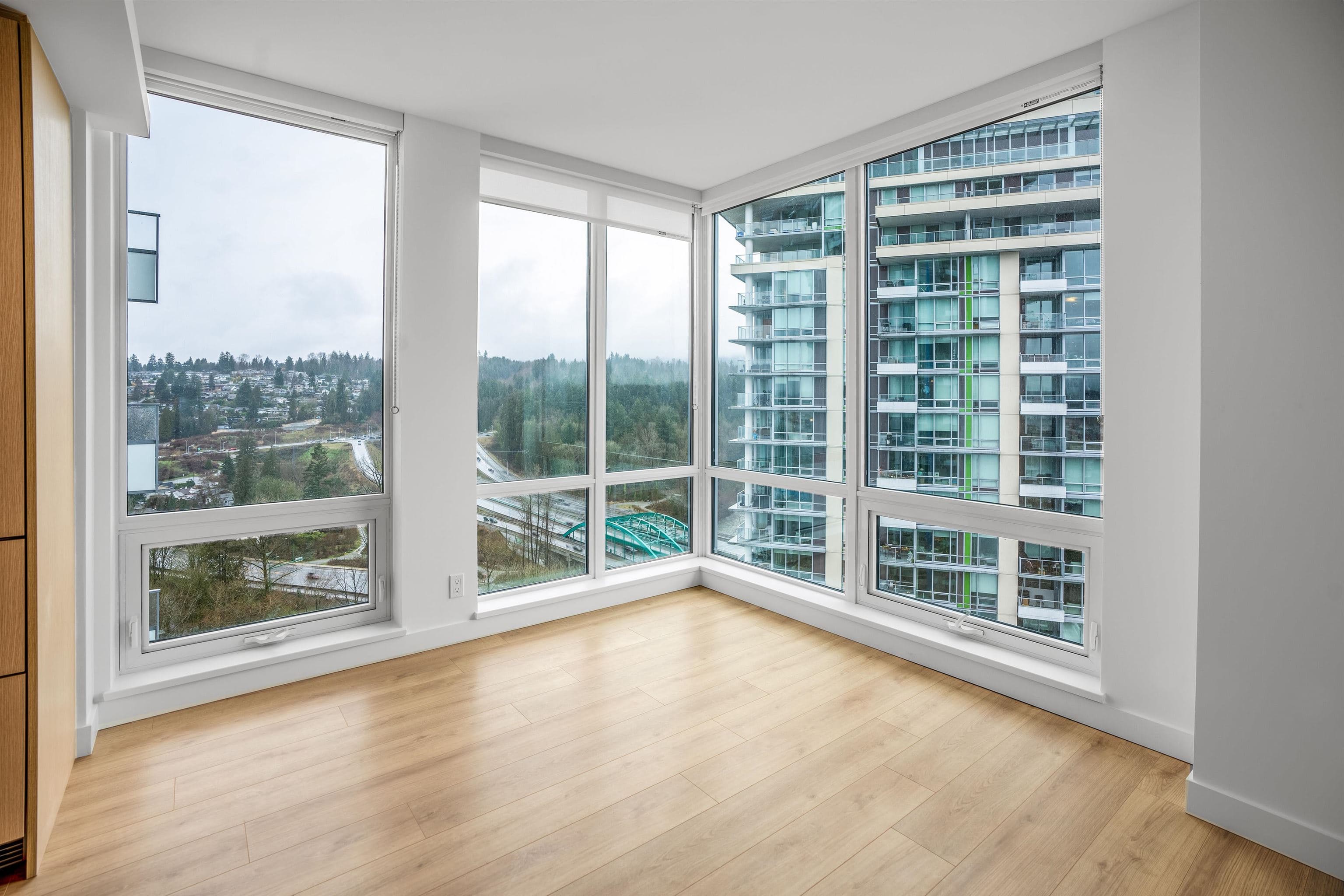 2202 - 1500 Fern Street, North Vancouver, V7J 0B6 — photo 4