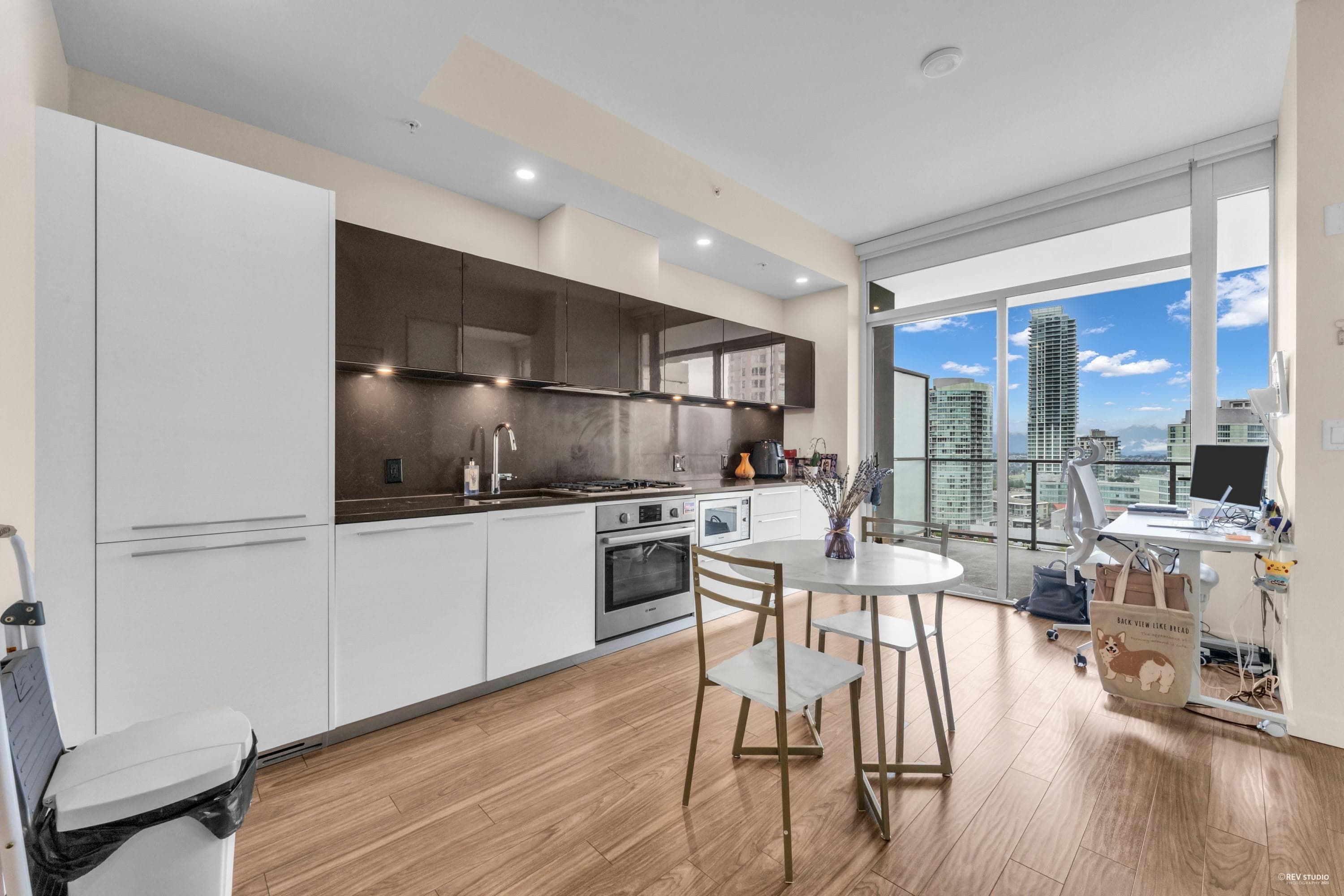 1209 - 6383 Mckay Avenue, Burnaby, V5H 0H8 — photo 3