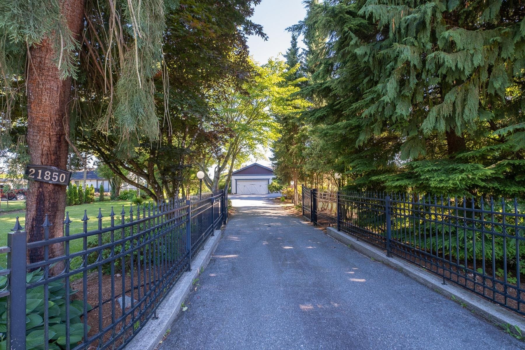 21850 River Road, Maple Ridge, V2X 2C1 — photo 5