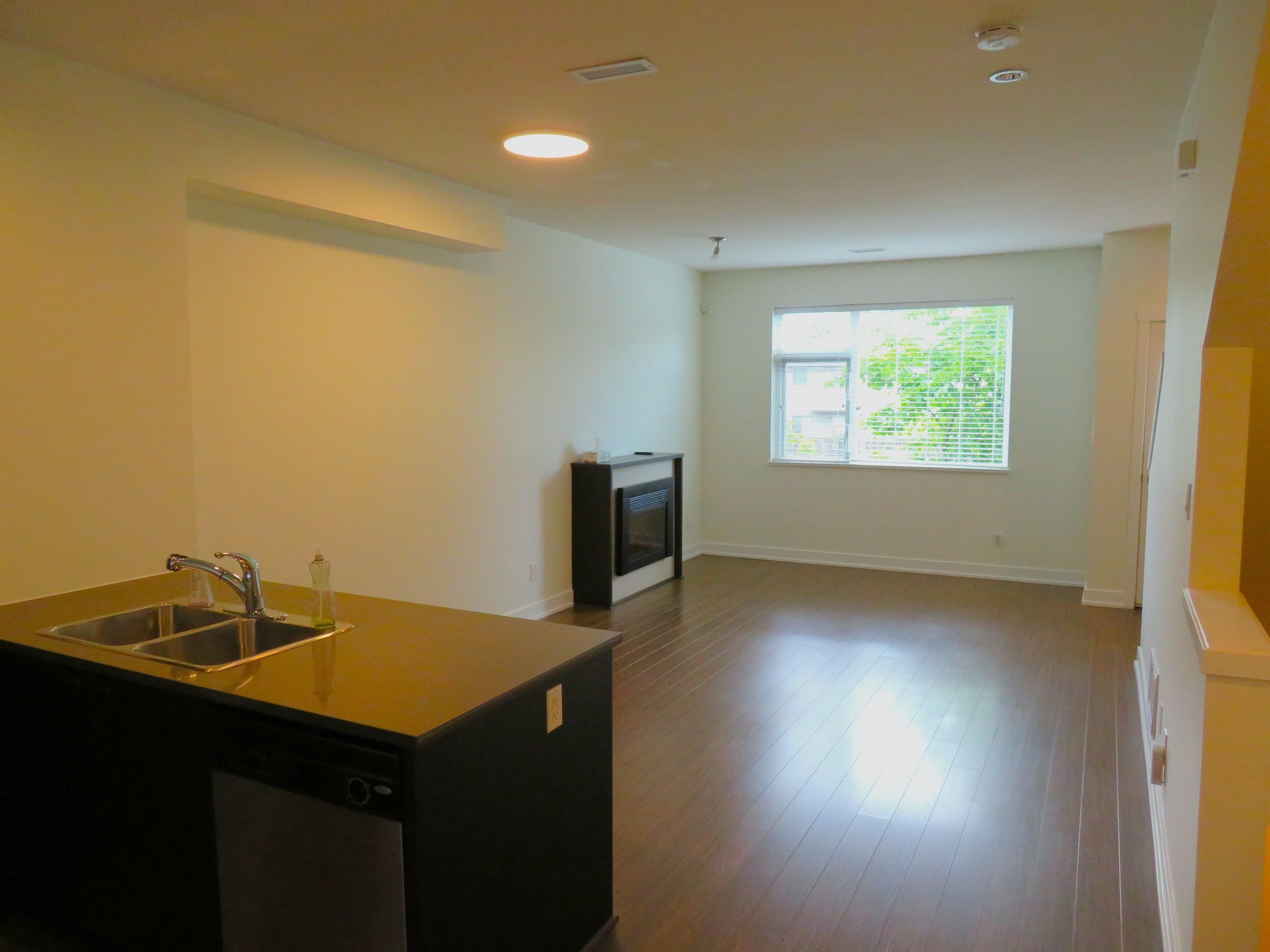 10 - 4099 No. 4 Road, Richmond, V6X 2M2 — photo 3