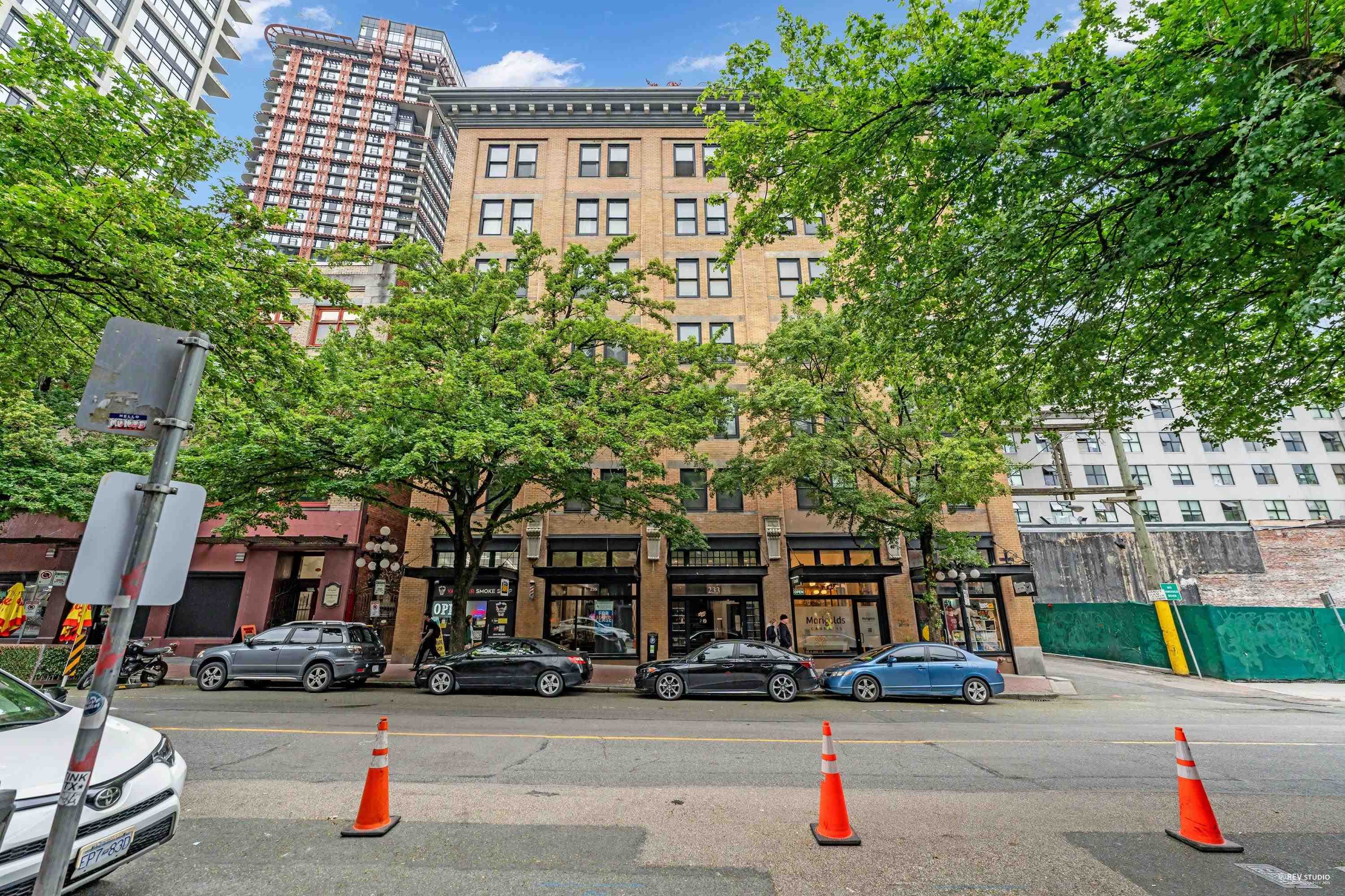 301 - 233 Abbott Street, Vancouver, V6B 2K7 — photo 2