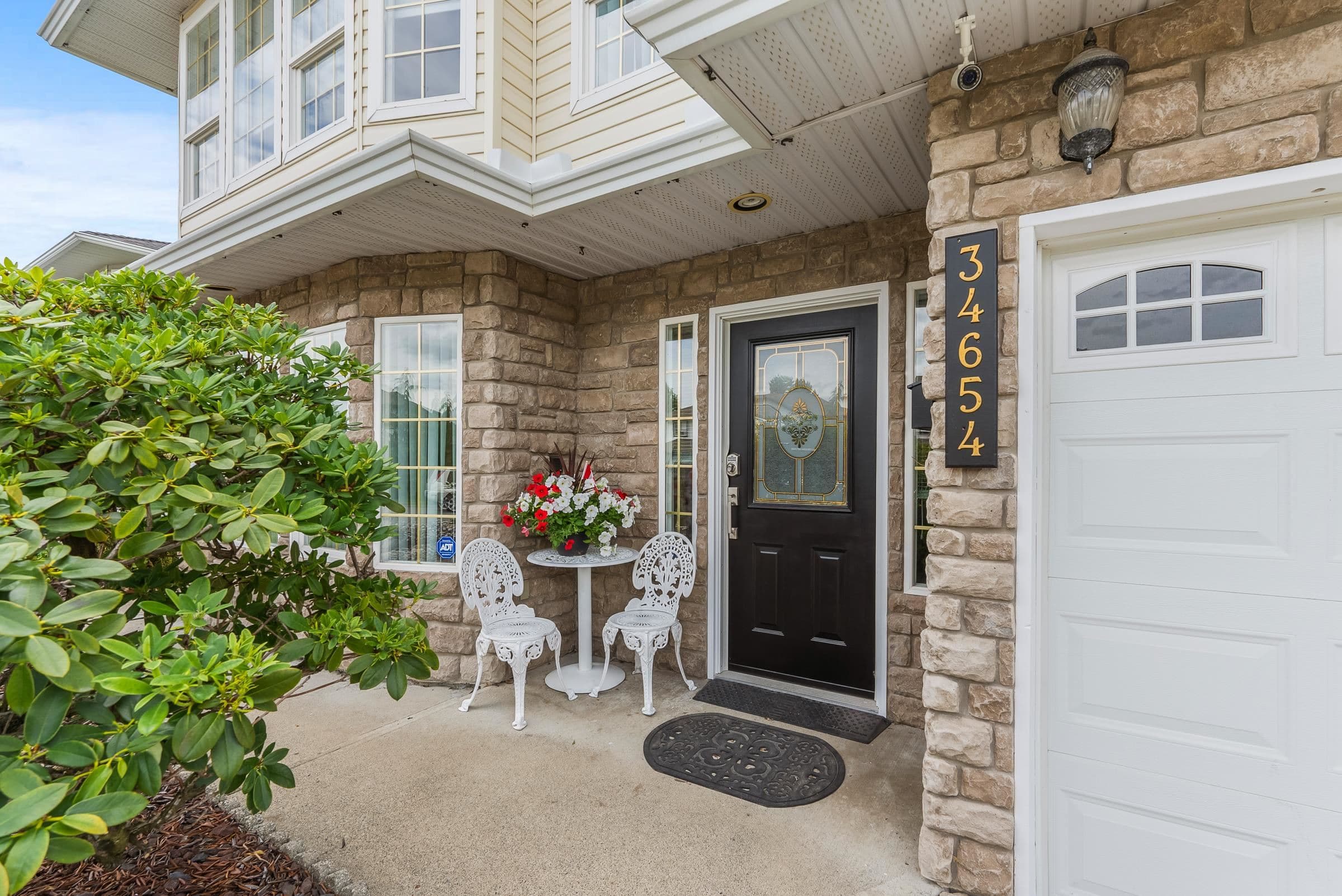 34654 7 Avenue, Abbotsford, V2S 8C4 — photo 3
