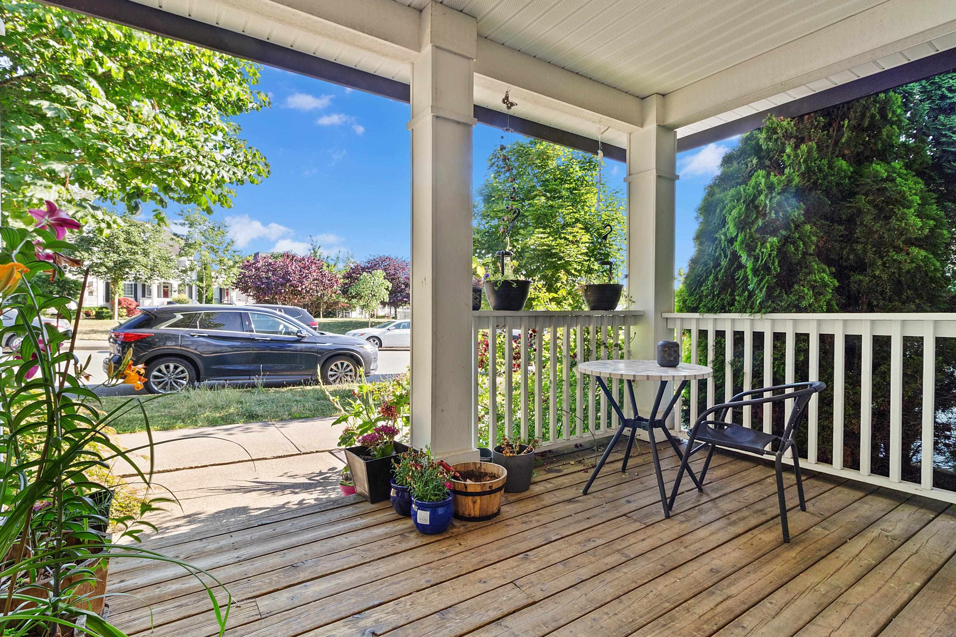 18043 70 Avenue, Surrey, V3S 6X3 — photo 5