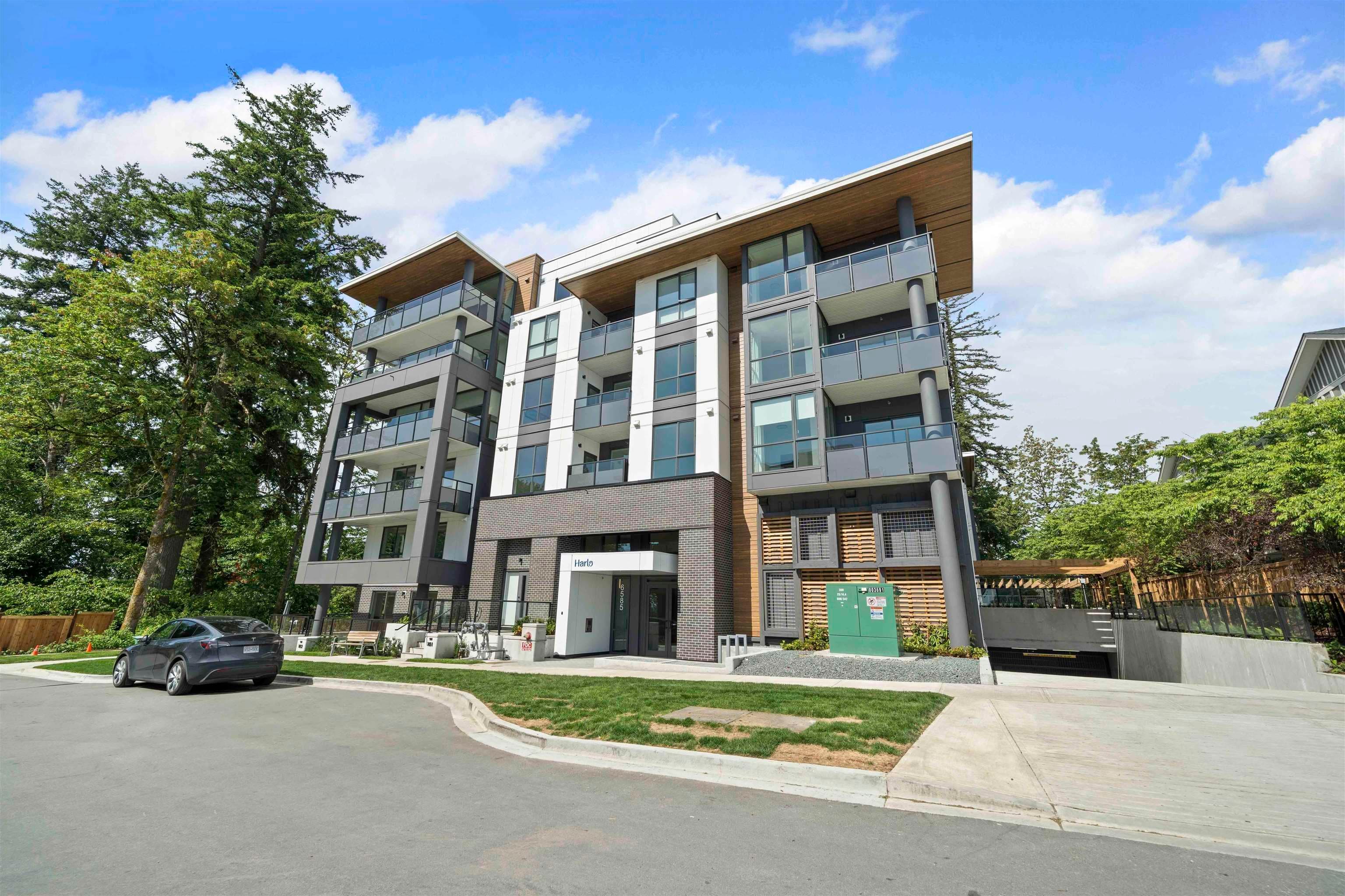 206 - 6585 195a Street, Surrey