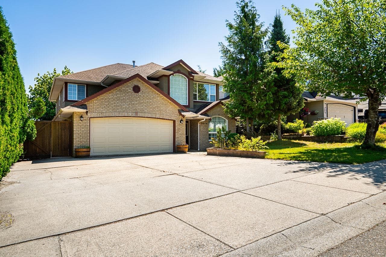 8464 Doerksen Drive, Mission