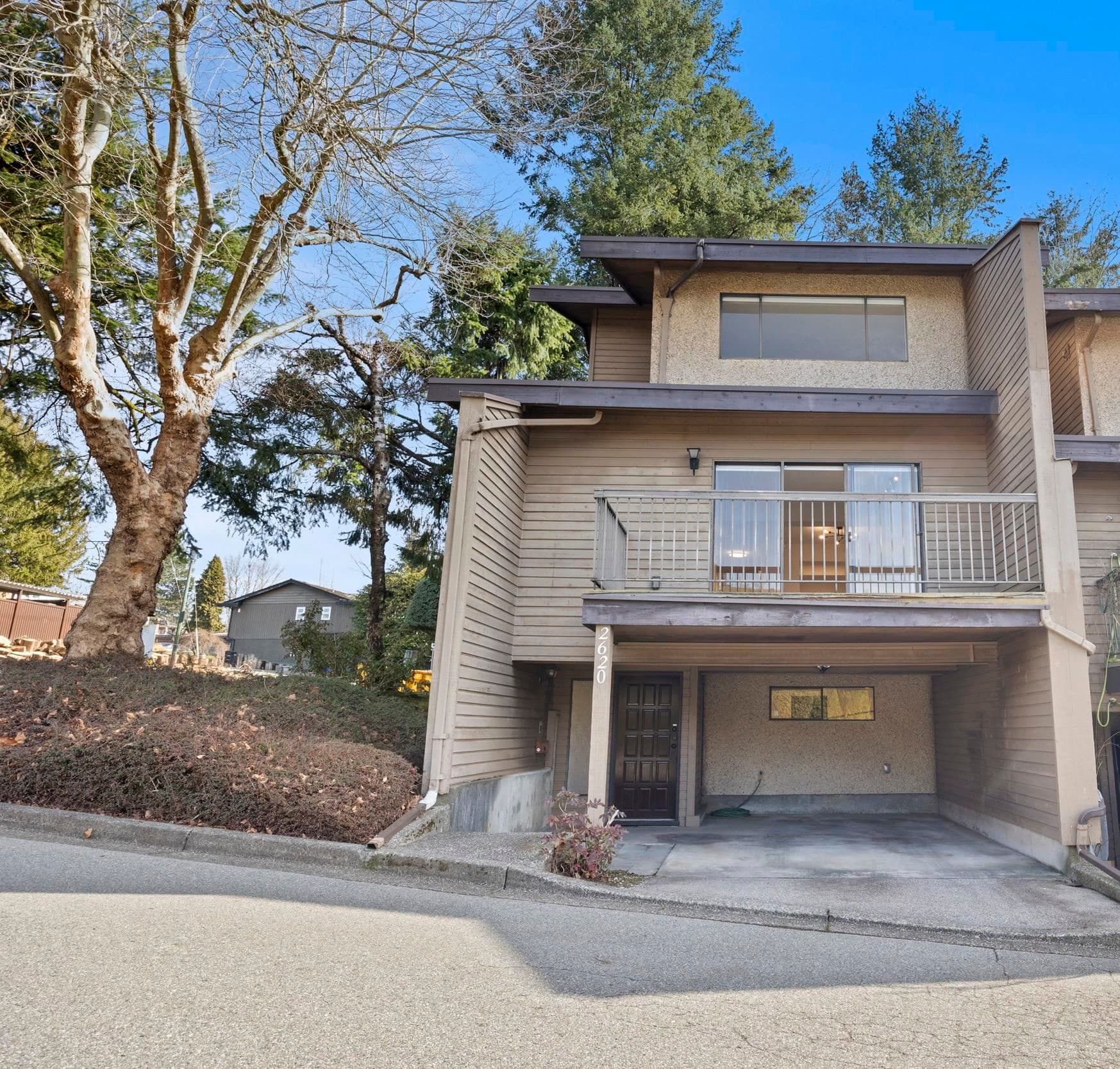 2620 Moorcroft Court, Burnaby, V5B 4R2 — photo 4