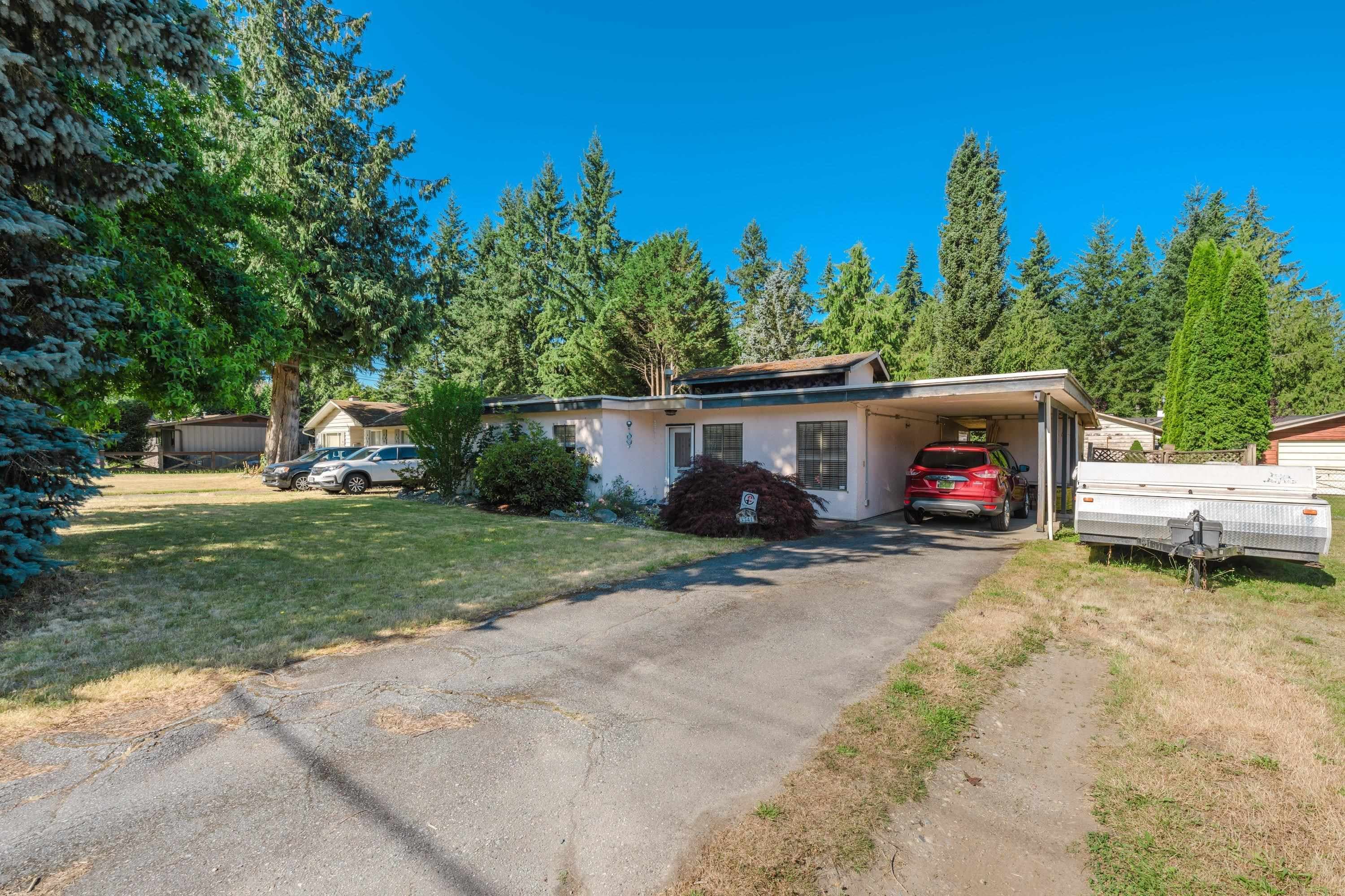3741 207b Street, Langley, V3A 2G2 — photo 2