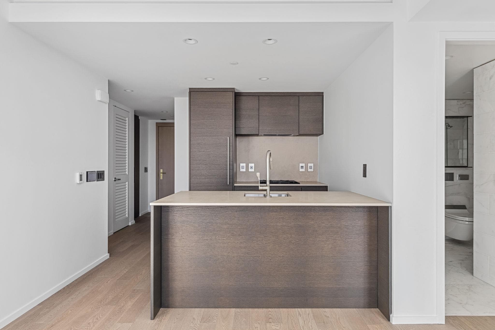 1901 - 1408 Robson Street, Vancouver, V6G 1B9 — photo 3