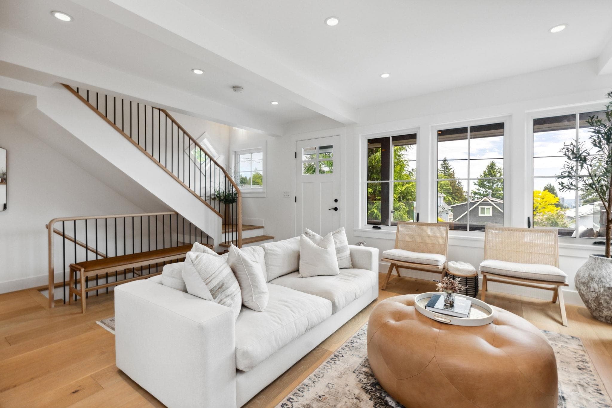 230 E 28 Street, North Vancouver