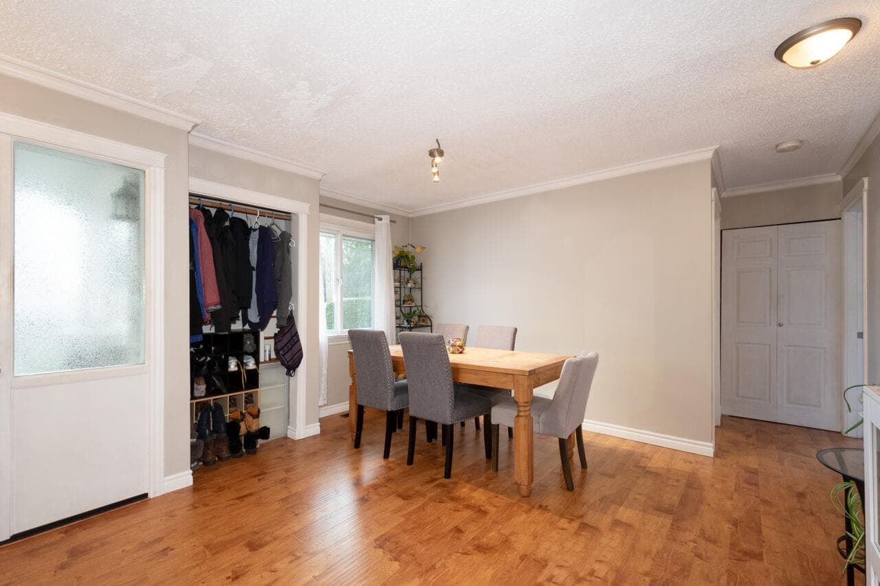 20899 Camwood Avenue, Maple Ridge, V2X 2N9 — photo 2
