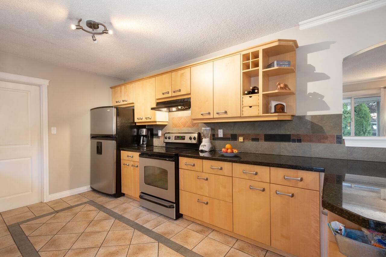 20899 Camwood Avenue, Maple Ridge, V2X 2N9 — photo 5
