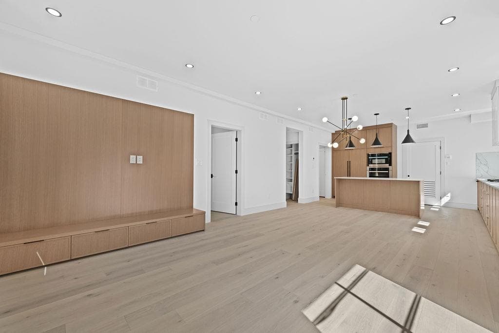 6851 Cypress Street, Vancouver