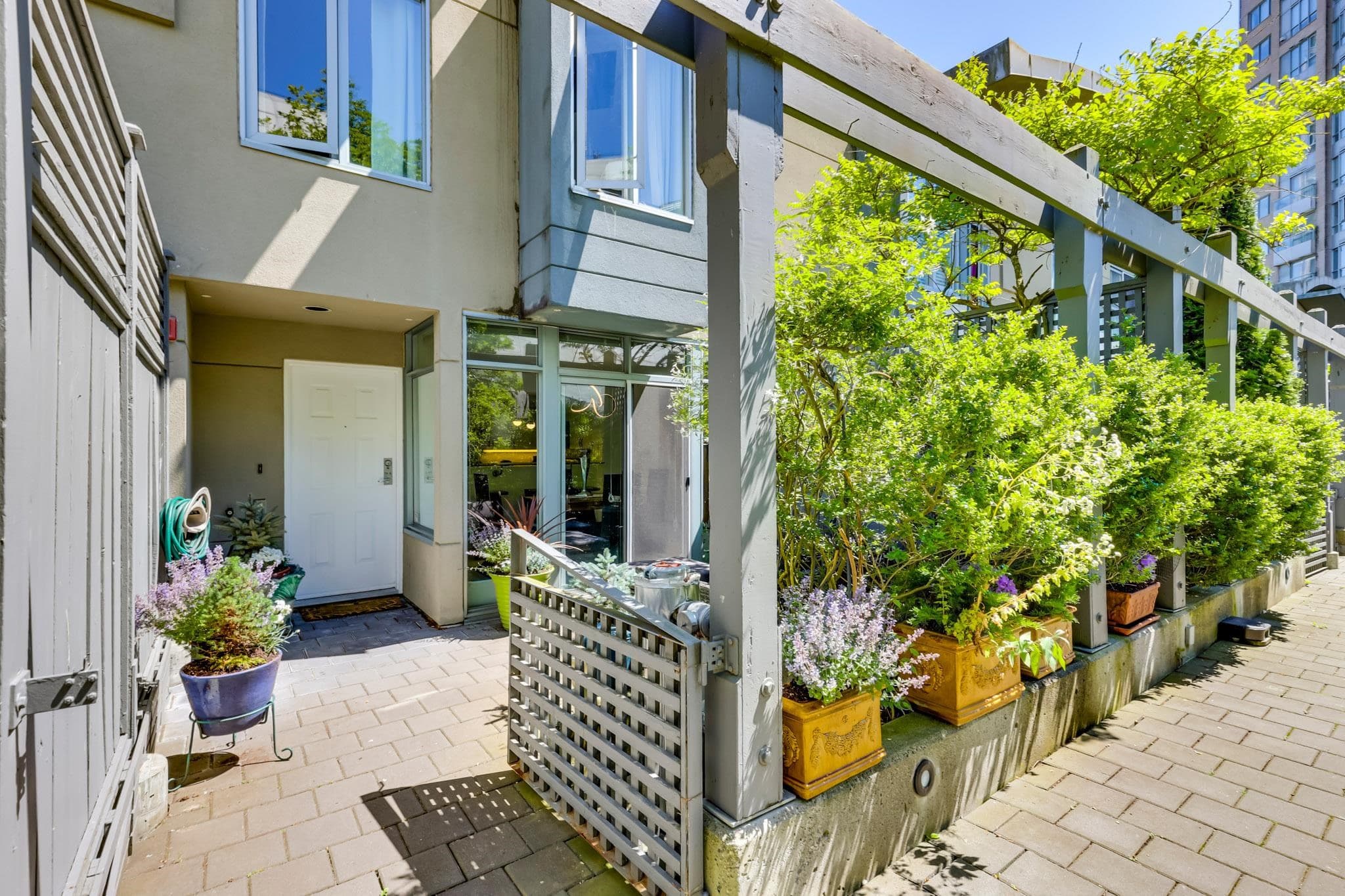 TH6 - 63 Keefer Place, Vancouver, V6B 6N6 — photo 3