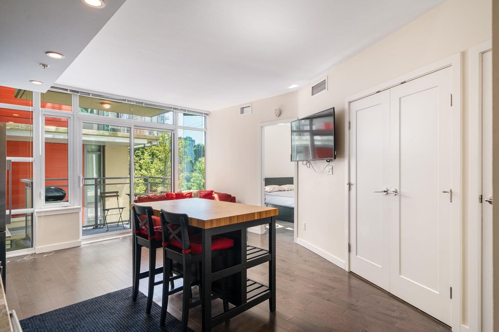 210 - 88 W 1st Avenue, Vancouver, V5Y 3K8 — photo 3