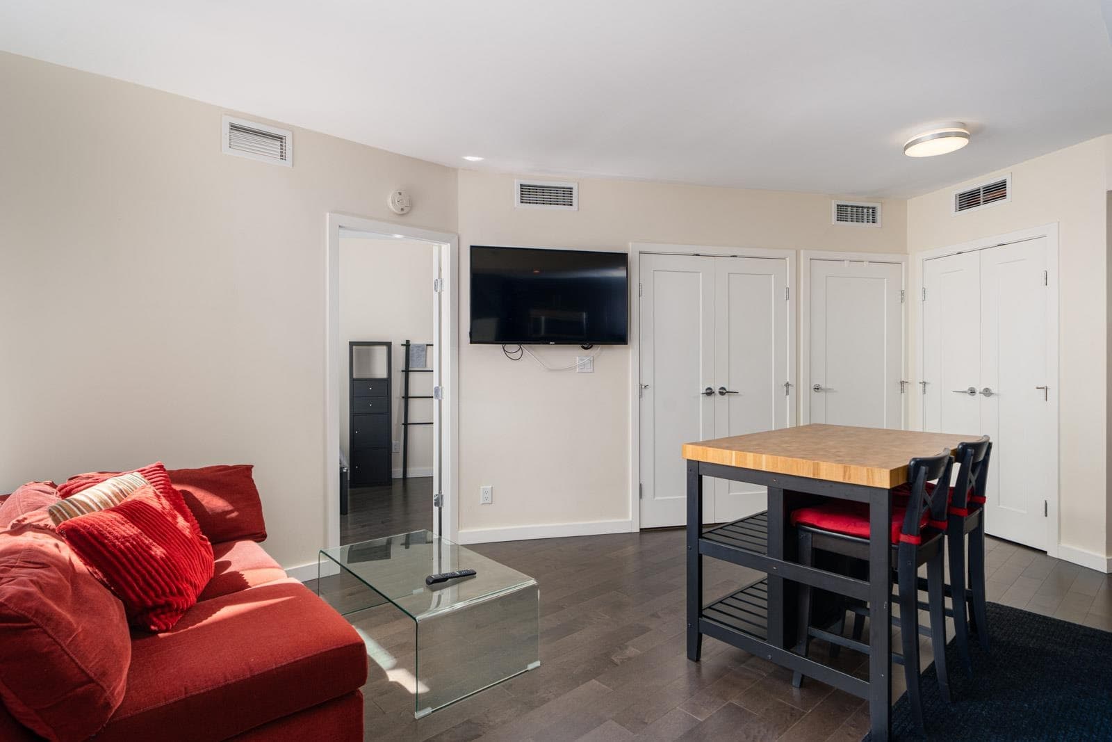 210 - 88 W 1st Avenue, Vancouver, V5Y 3K8 — photo 4