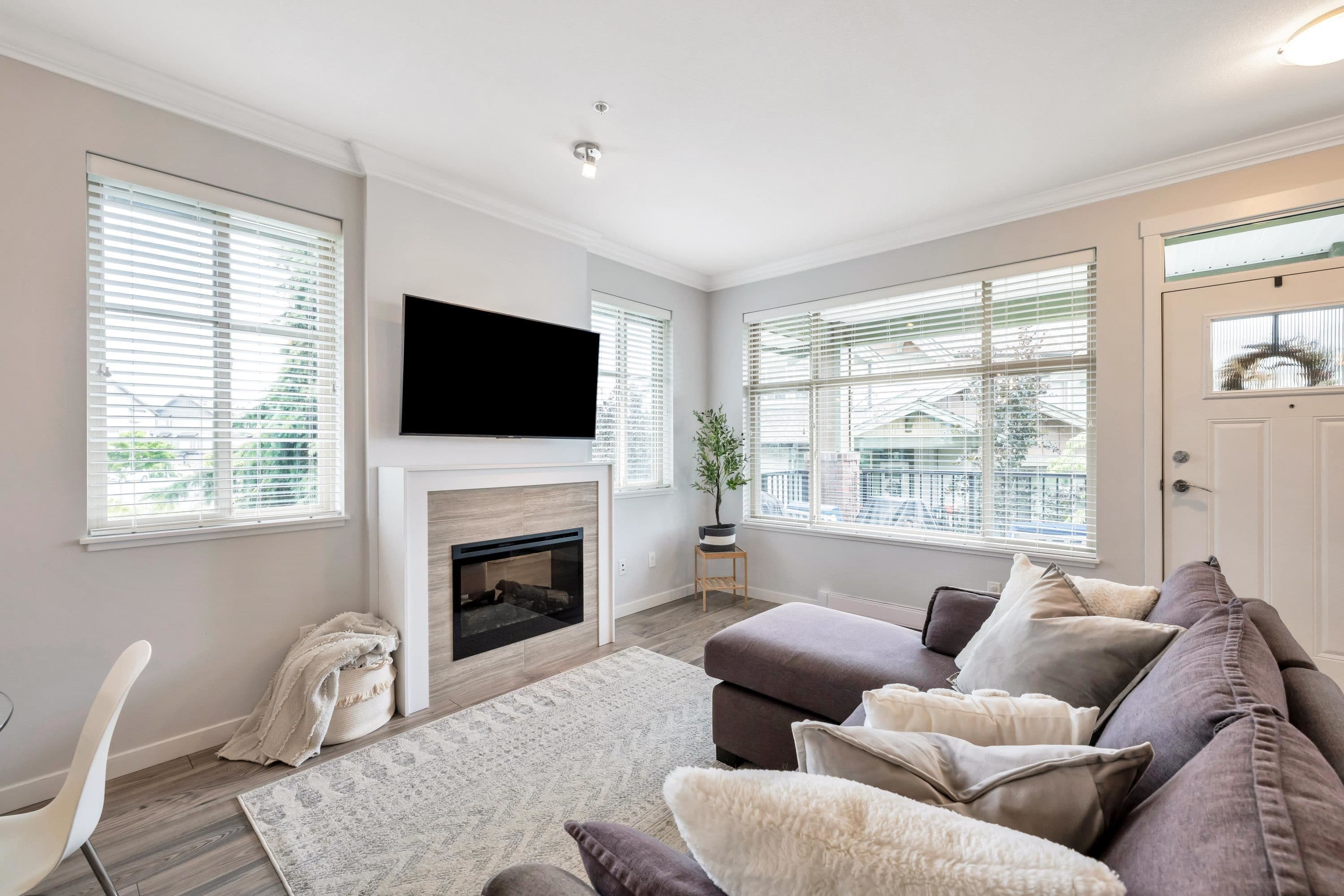 205 - 6706 192 Street Diversion, Surrey, V4N 6M9 — photo 4