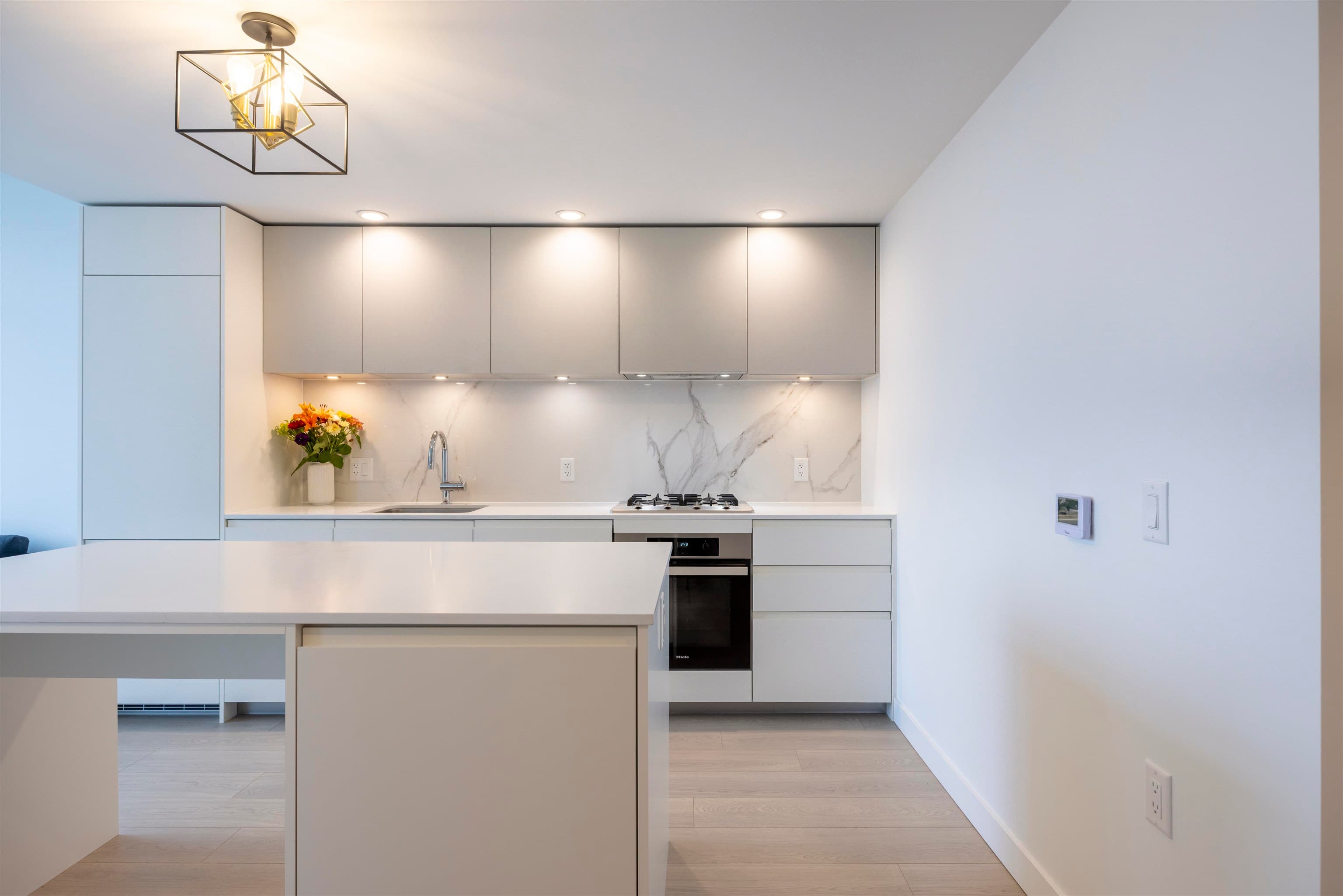 3408 - 6537 Telford Avenue, Burnaby, V5H 0K9 — photo 2