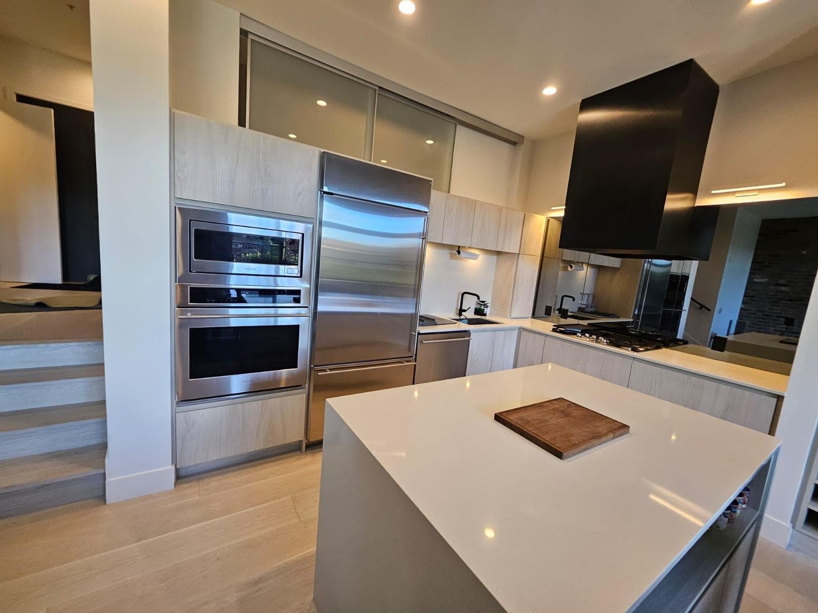102 - 300 Salter Street, New Westminster, V3M 0L9 — photo 4