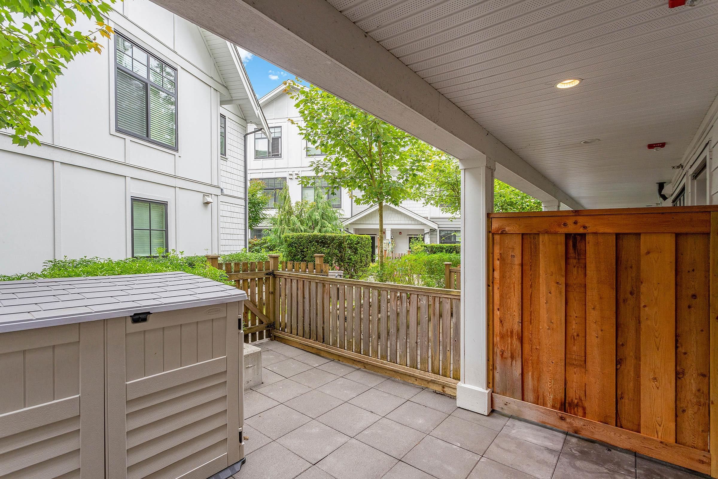 13 - 5152 Canada Way, Burnaby, V5E 0C3 — photo 2