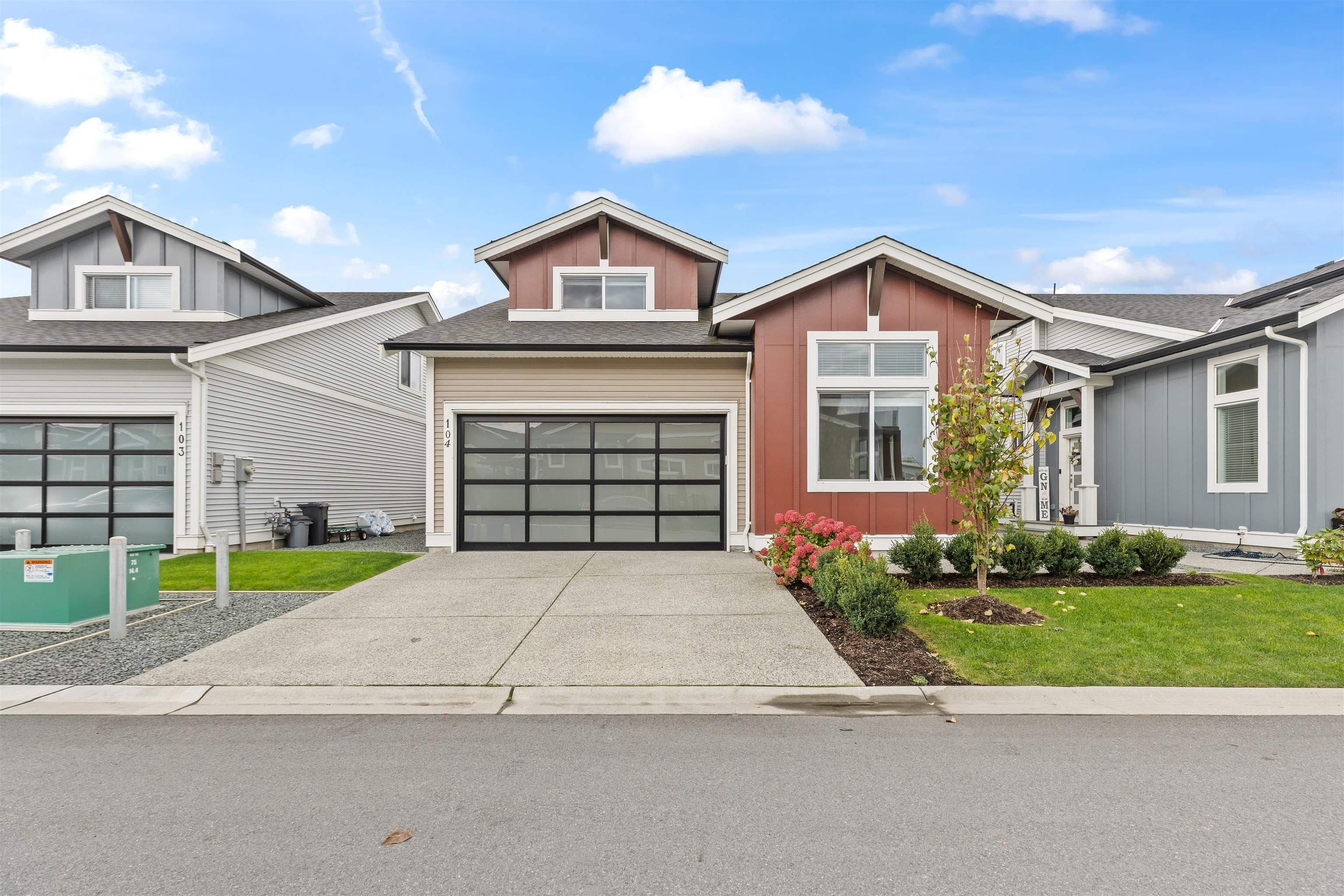 104 - 46213 Hakweles Road, Chilliwack, V4Z 0C6 — photo 1