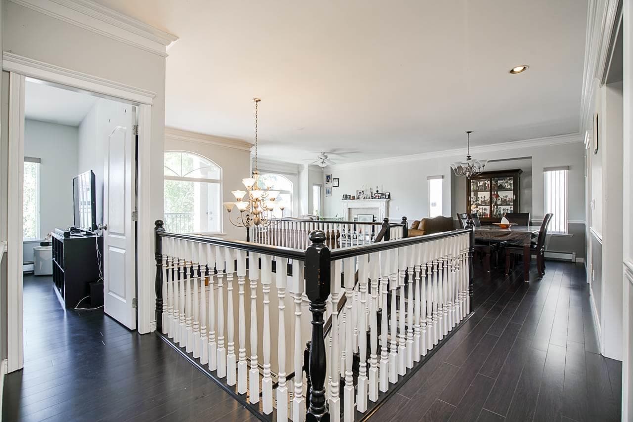 13091 68 Avenue, Surrey, V3W 2E5 — photo 3