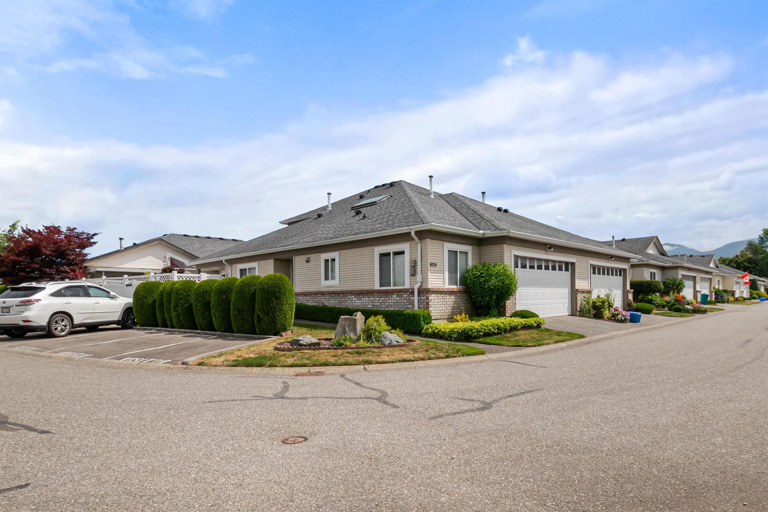 145 - 8485 Young Road, Chilliwack, V2P 7Y7 — photo 1