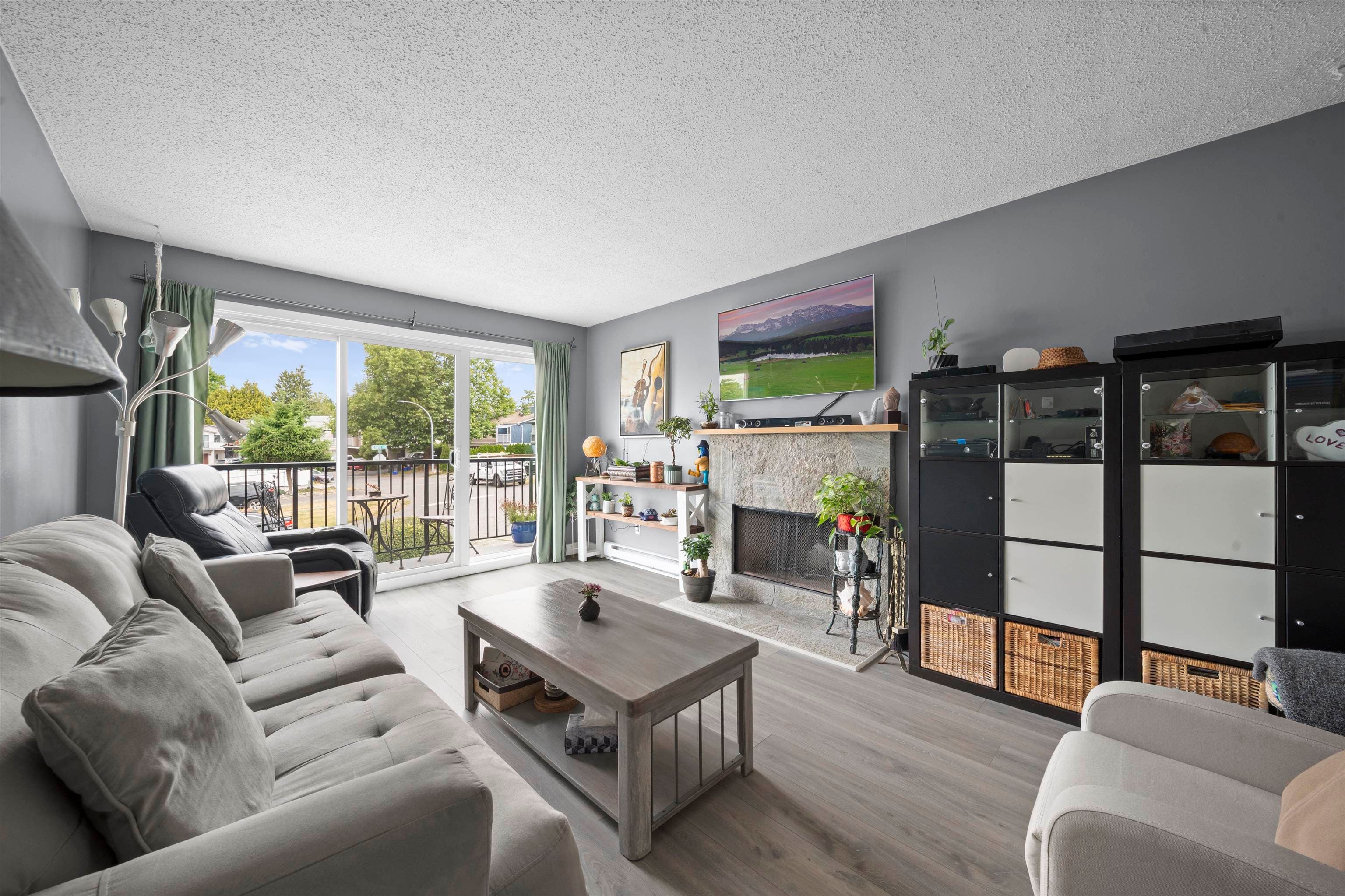 202 Davis Crescent, Langley, V4W 3K7 — photo 3