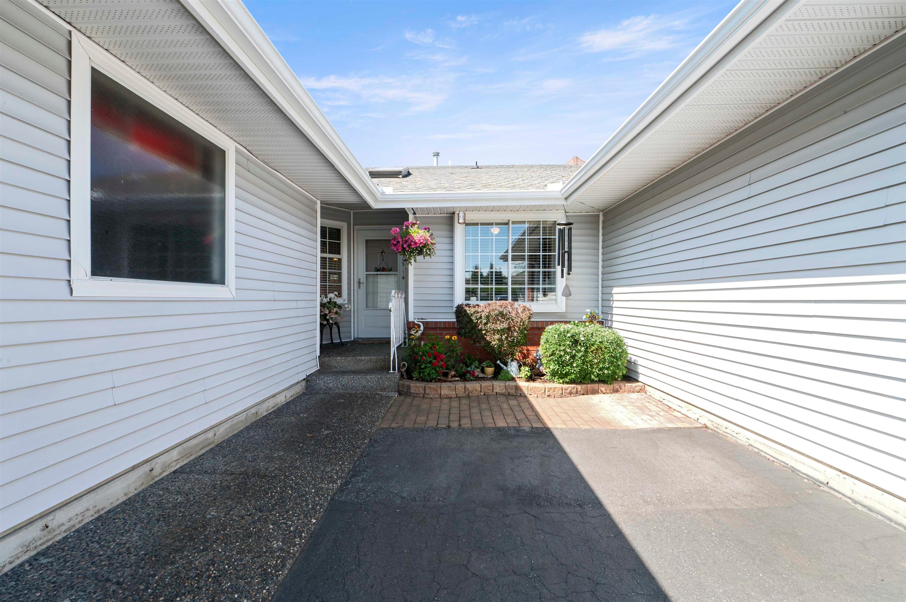 15 - 5365 205 Street, Langley, V3A 7V7 — photo 4