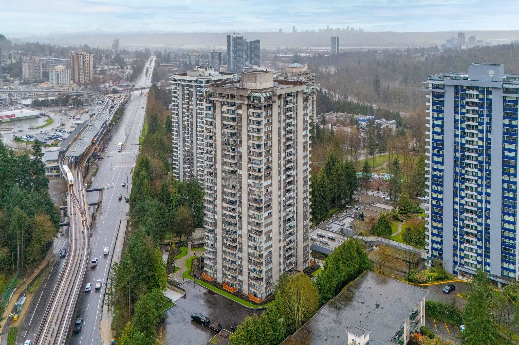 2401 - 3970 Carrigan Court, Burnaby, V3N 4S5 — photo 1