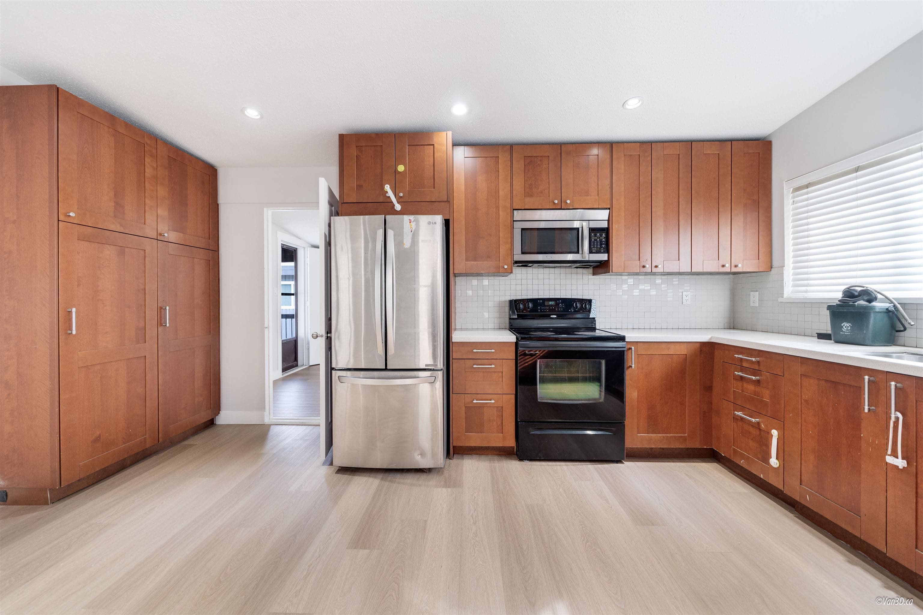 7148 6th Street, Burnaby, V5E 3T5 — photo 3