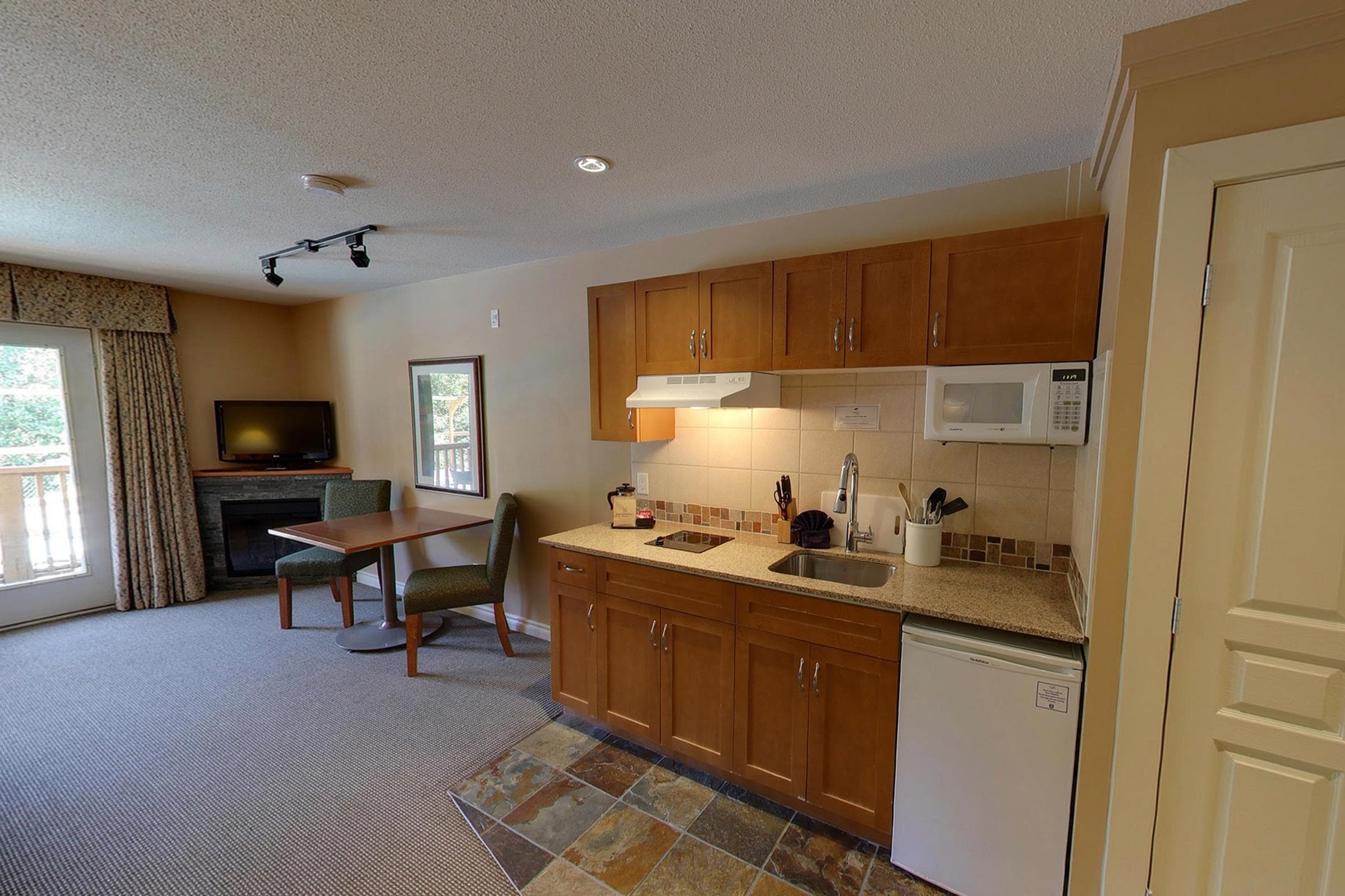 114 - 1490 Highway 99 Highway, Pemberton, V0N 2L1 — photo 5