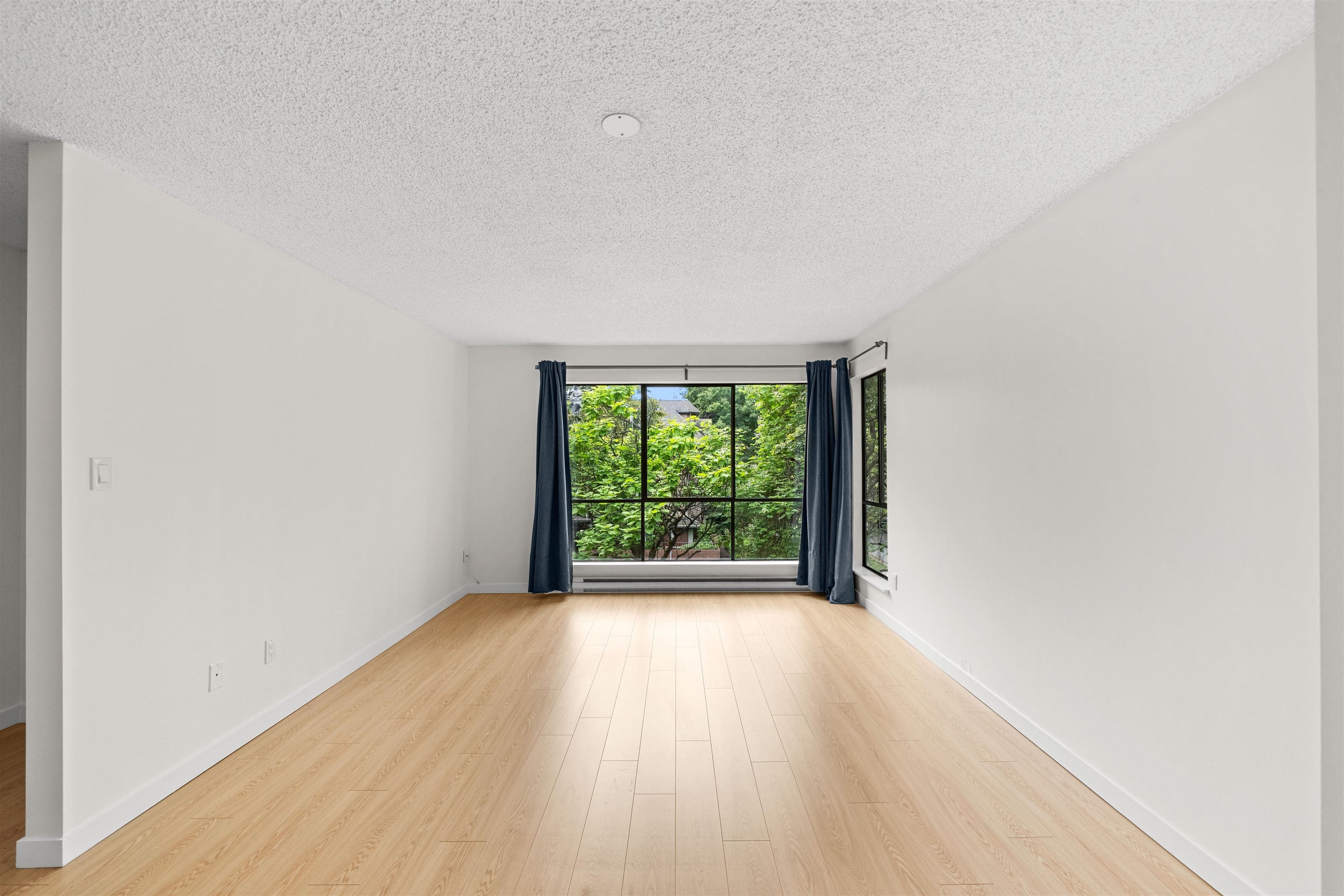 303 - 2920 Ash Street, Vancouver, V5Z 4A6 — photo 2
