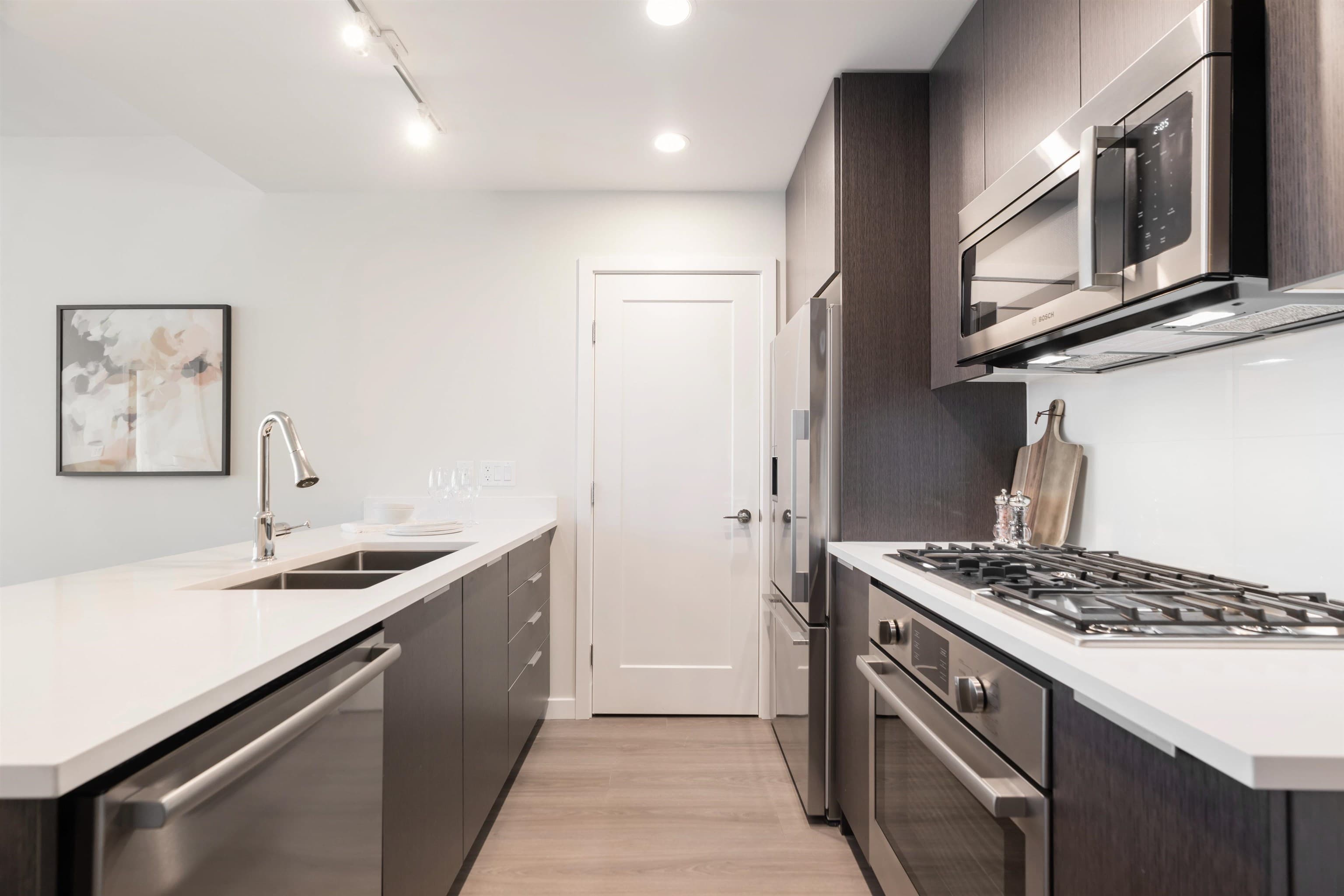 1602 - 8699 Hazelbridge Way, Richmond, V6X 0T4 — photo 4
