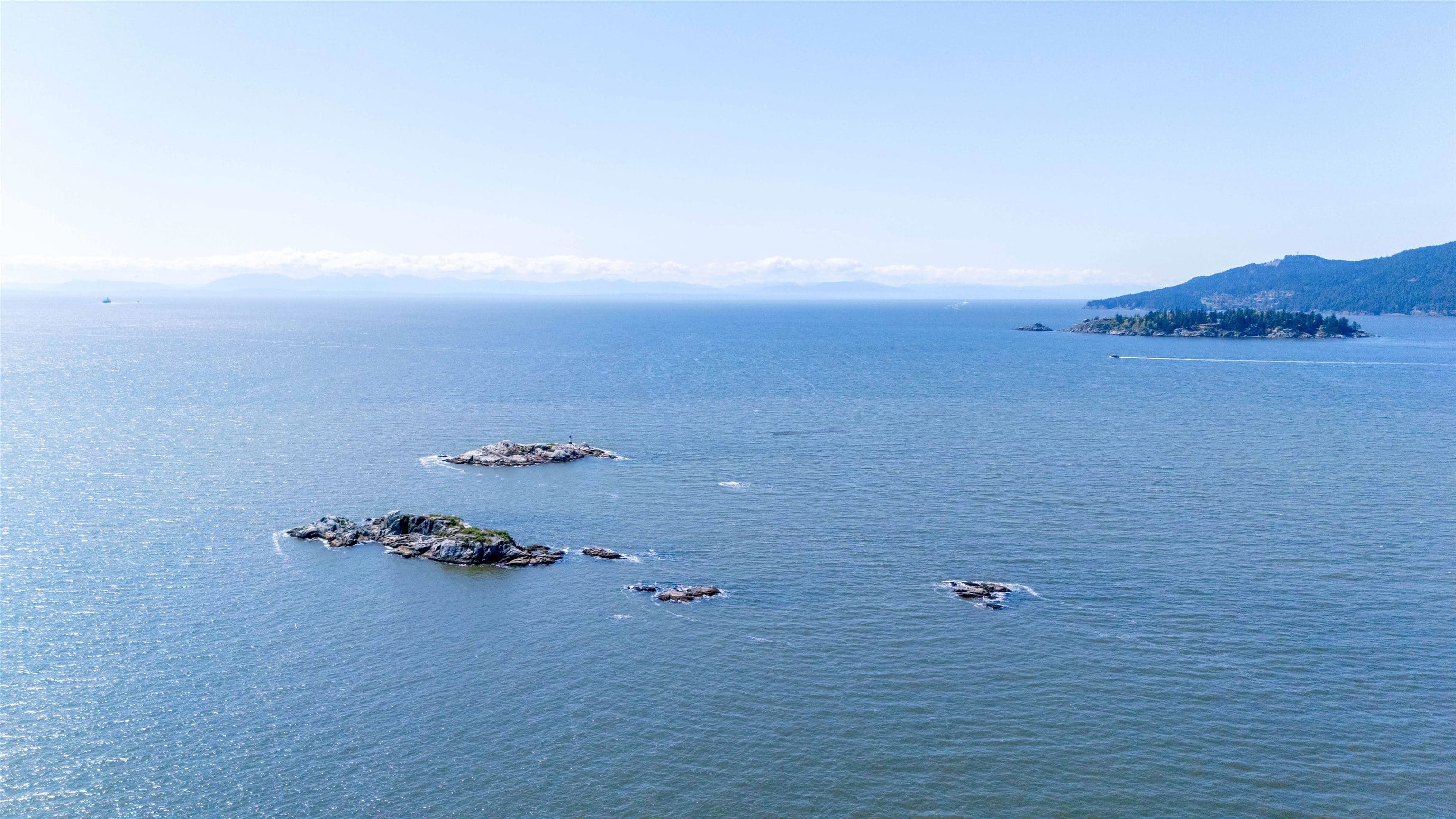 5252 Marine Drive, West Vancouver, V7W 2P8 — photo 2