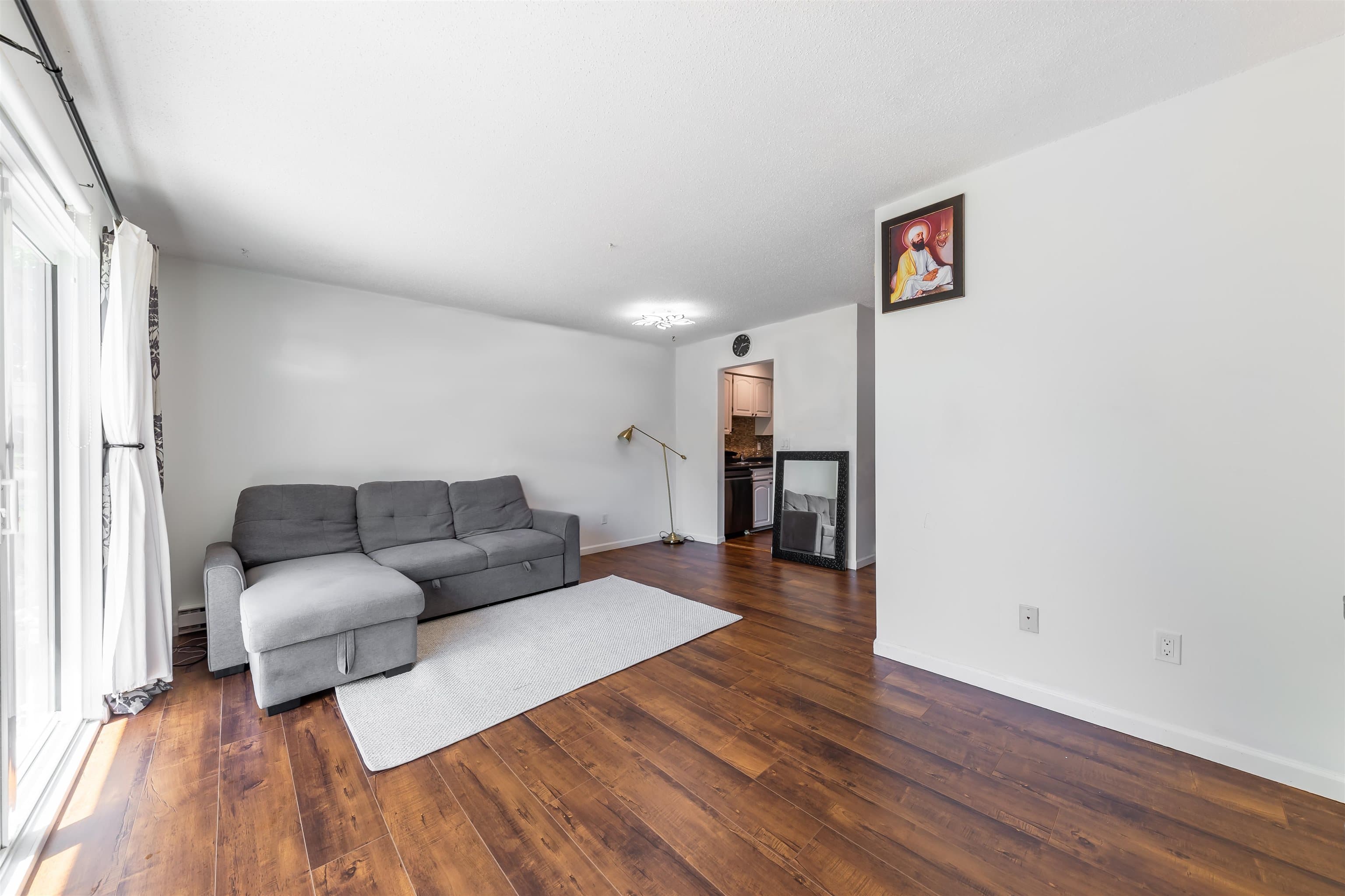 5123 203 Street, Langley, V3A 1V6 — photo 2