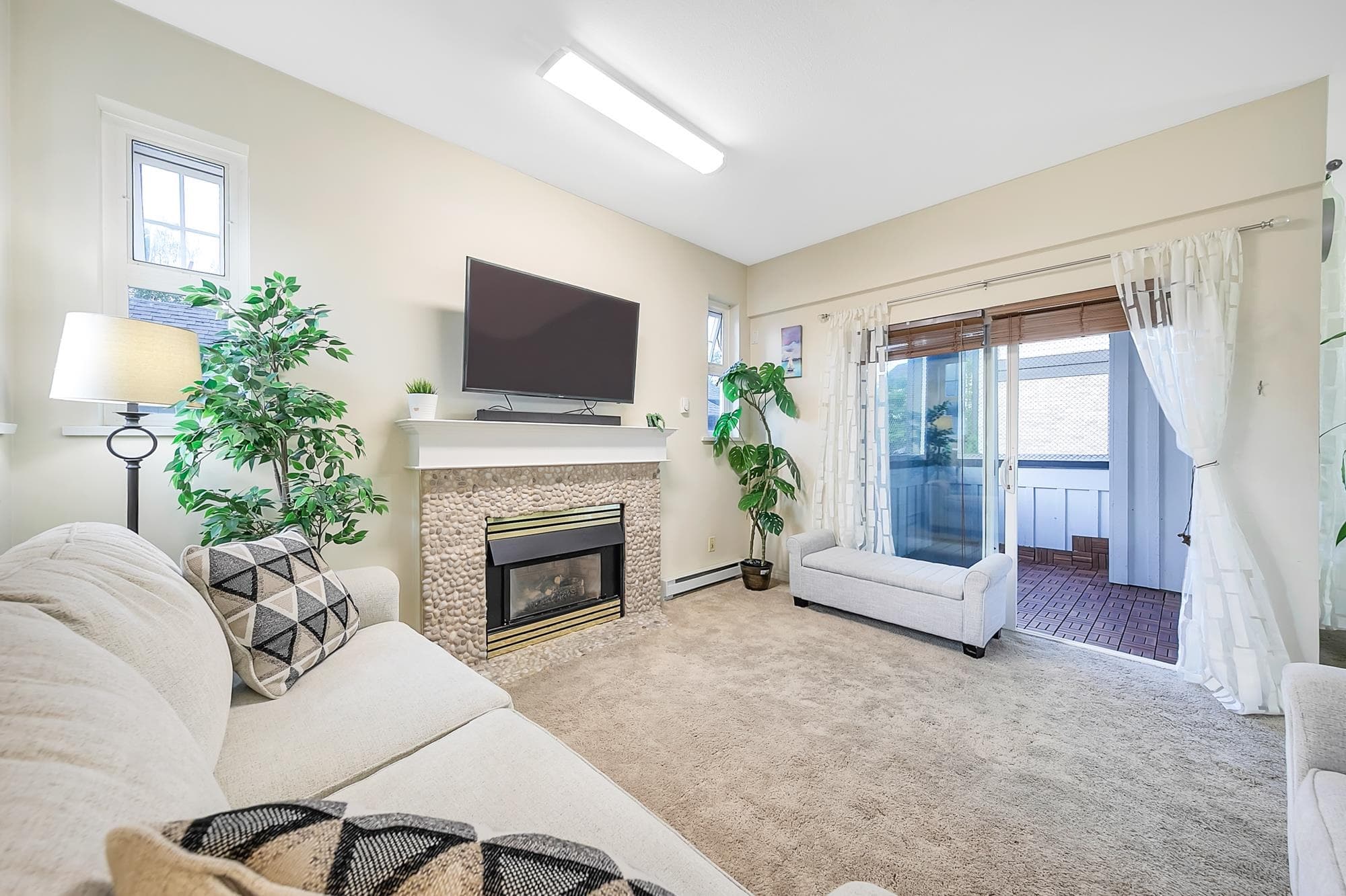 202 - 83 Star Crescent, New Westminster, V3M 6X8 — photo 2