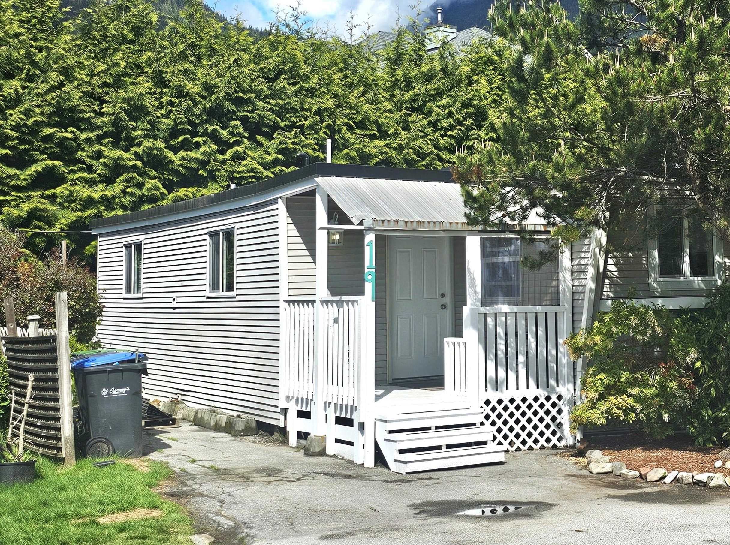 19 - 39768 Government Road, Squamish, V8B 0G3 — photo 1