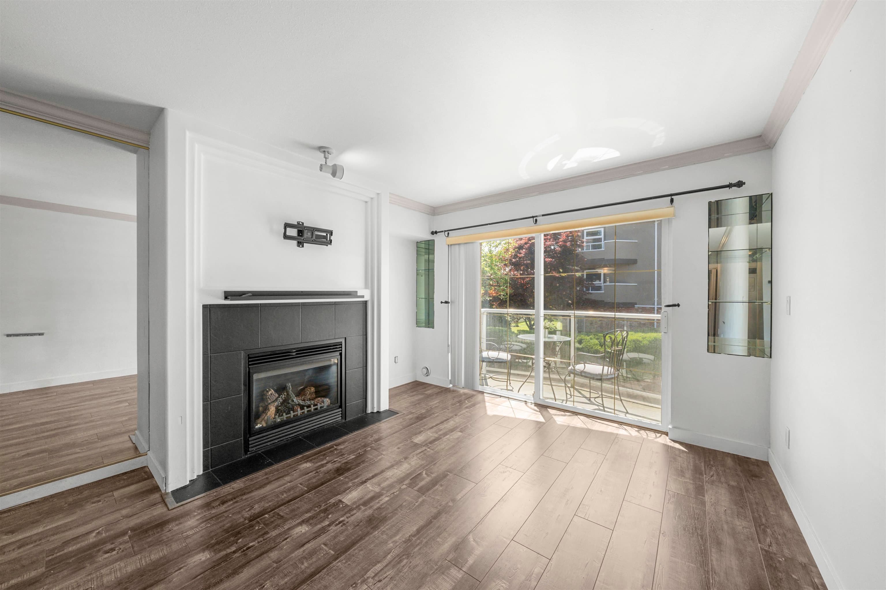 204 - 2229 152 Street, Surrey, V4A 4P1 — photo 2